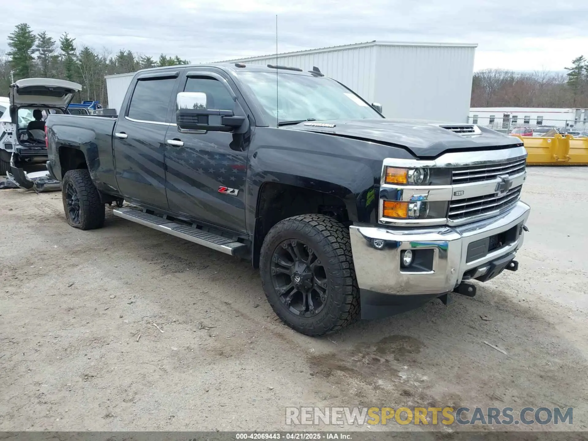 1 Photograph of a damaged car 1GC1KTEY0KF240261 CHEVROLET SILVERADO 2500HD 2019
