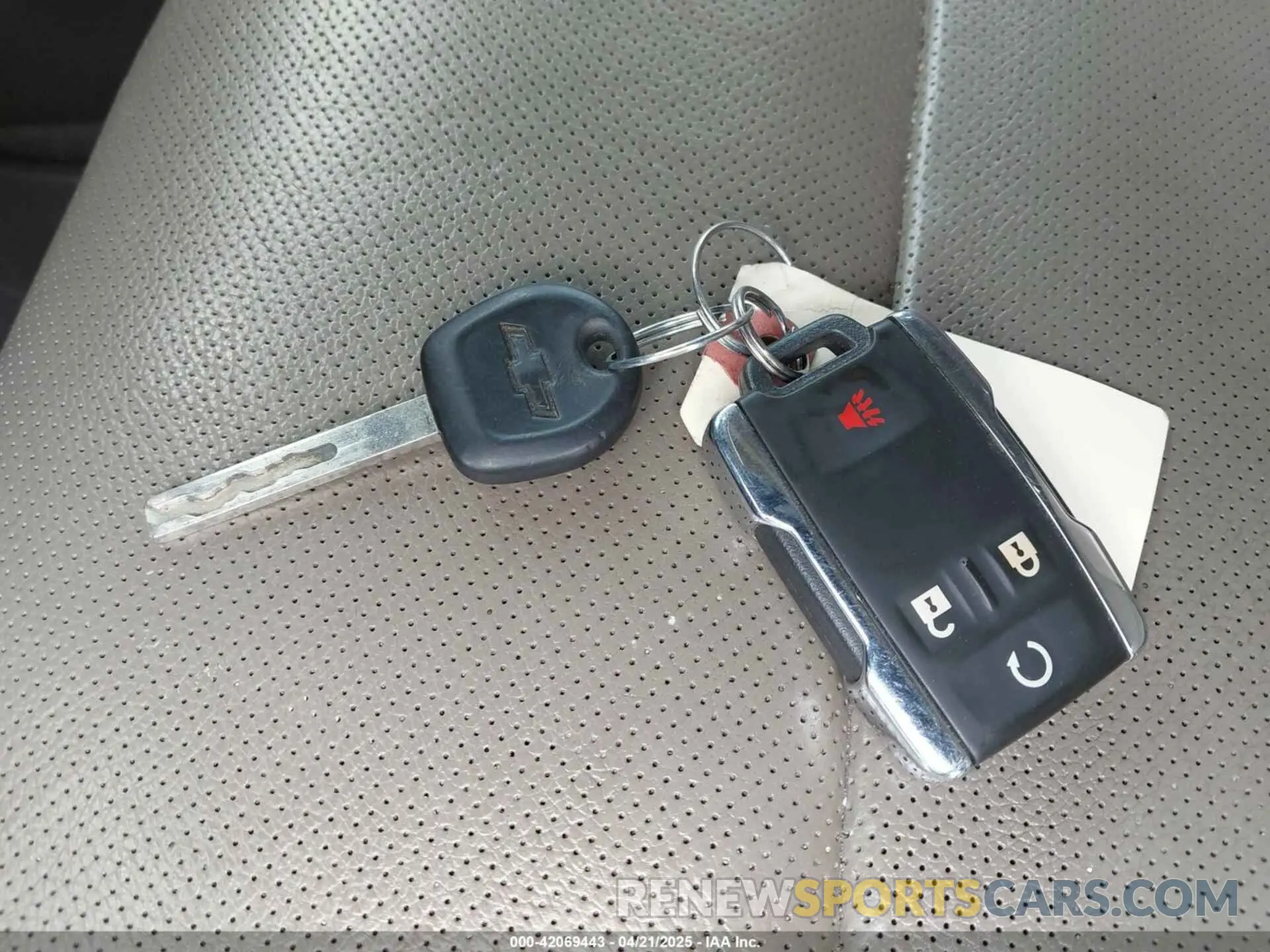 11 Photograph of a damaged car 1GC1KTEY0KF240261 CHEVROLET SILVERADO 2500HD 2019