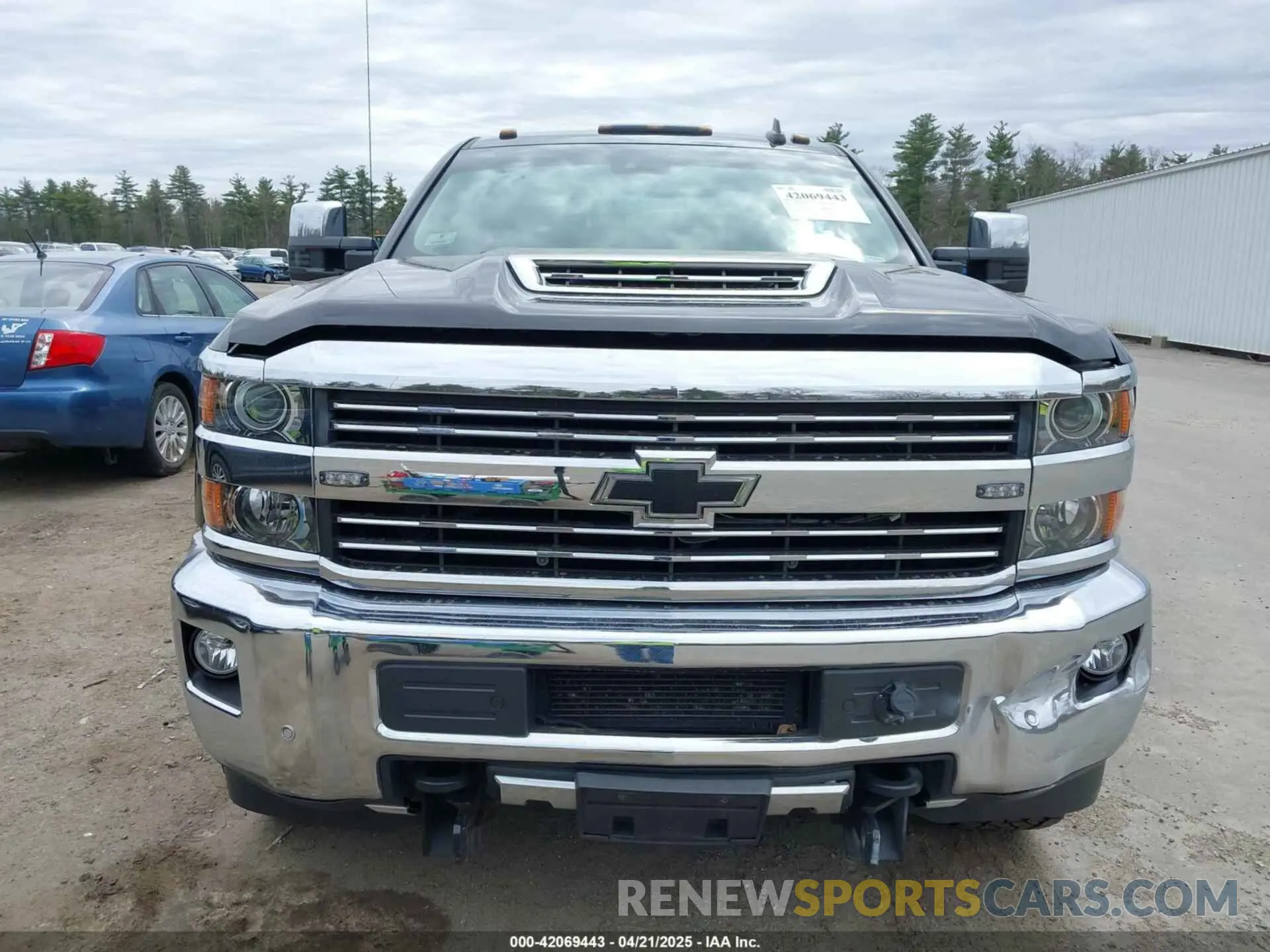 12 Photograph of a damaged car 1GC1KTEY0KF240261 CHEVROLET SILVERADO 2500HD 2019