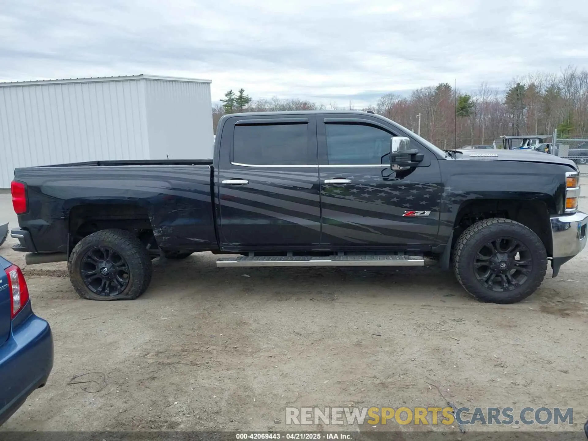 13 Photograph of a damaged car 1GC1KTEY0KF240261 CHEVROLET SILVERADO 2500HD 2019