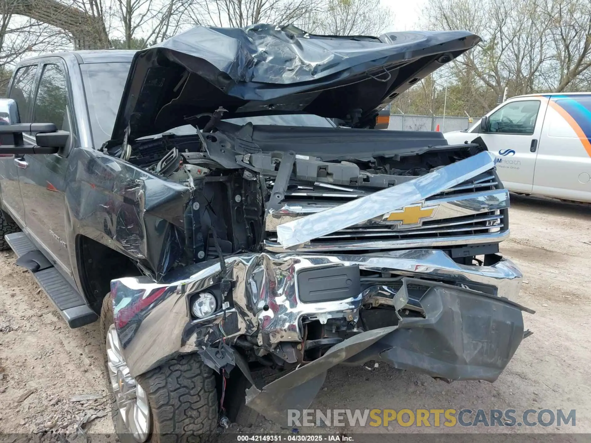 6 Photograph of a damaged car 1GC1KTEY5KF183359 CHEVROLET SILVERADO 2500HD 2019