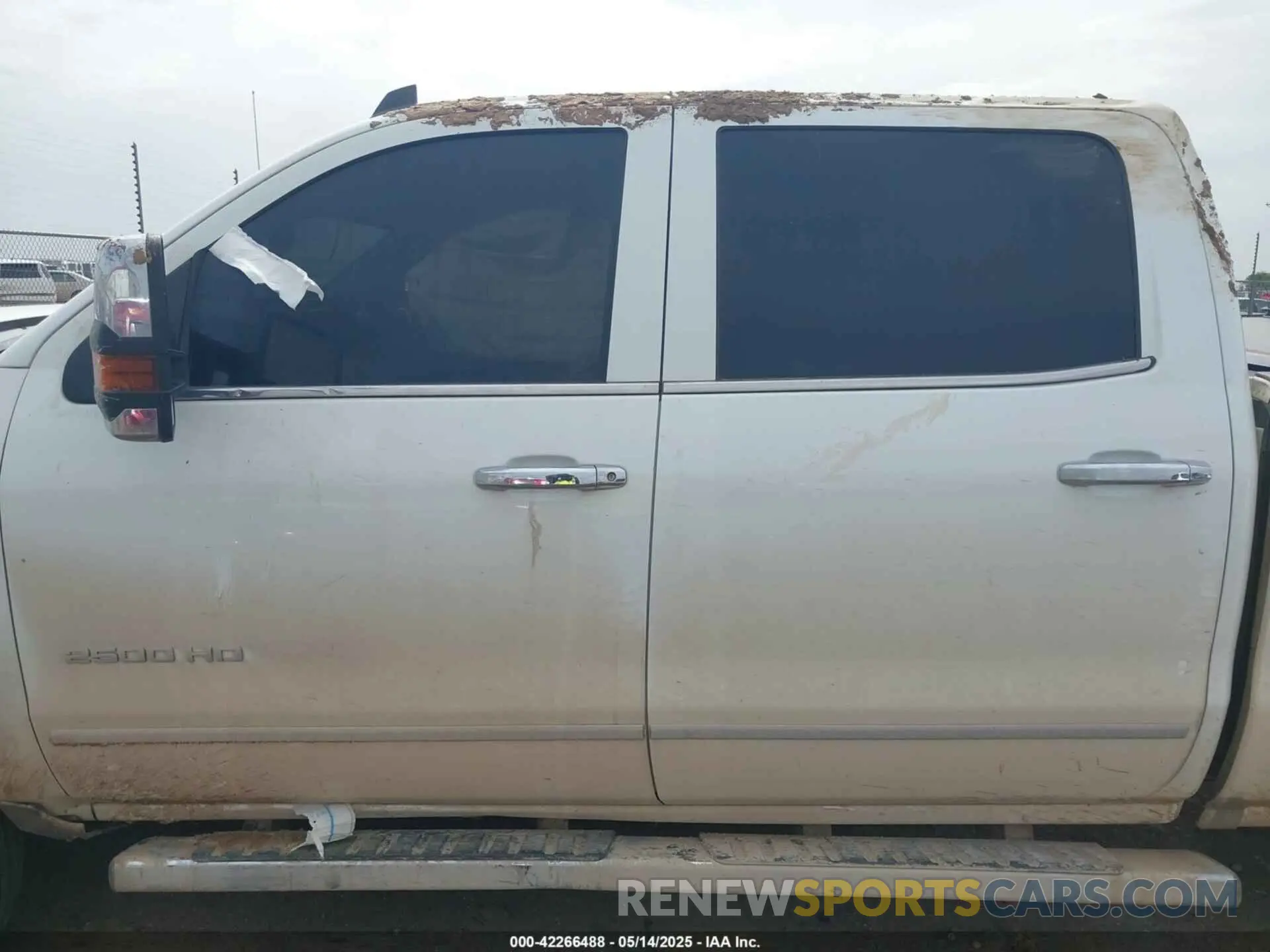 13 Photograph of a damaged car 1GC1KTEY7KF187154 CHEVROLET SILVERADO 2500HD 2019