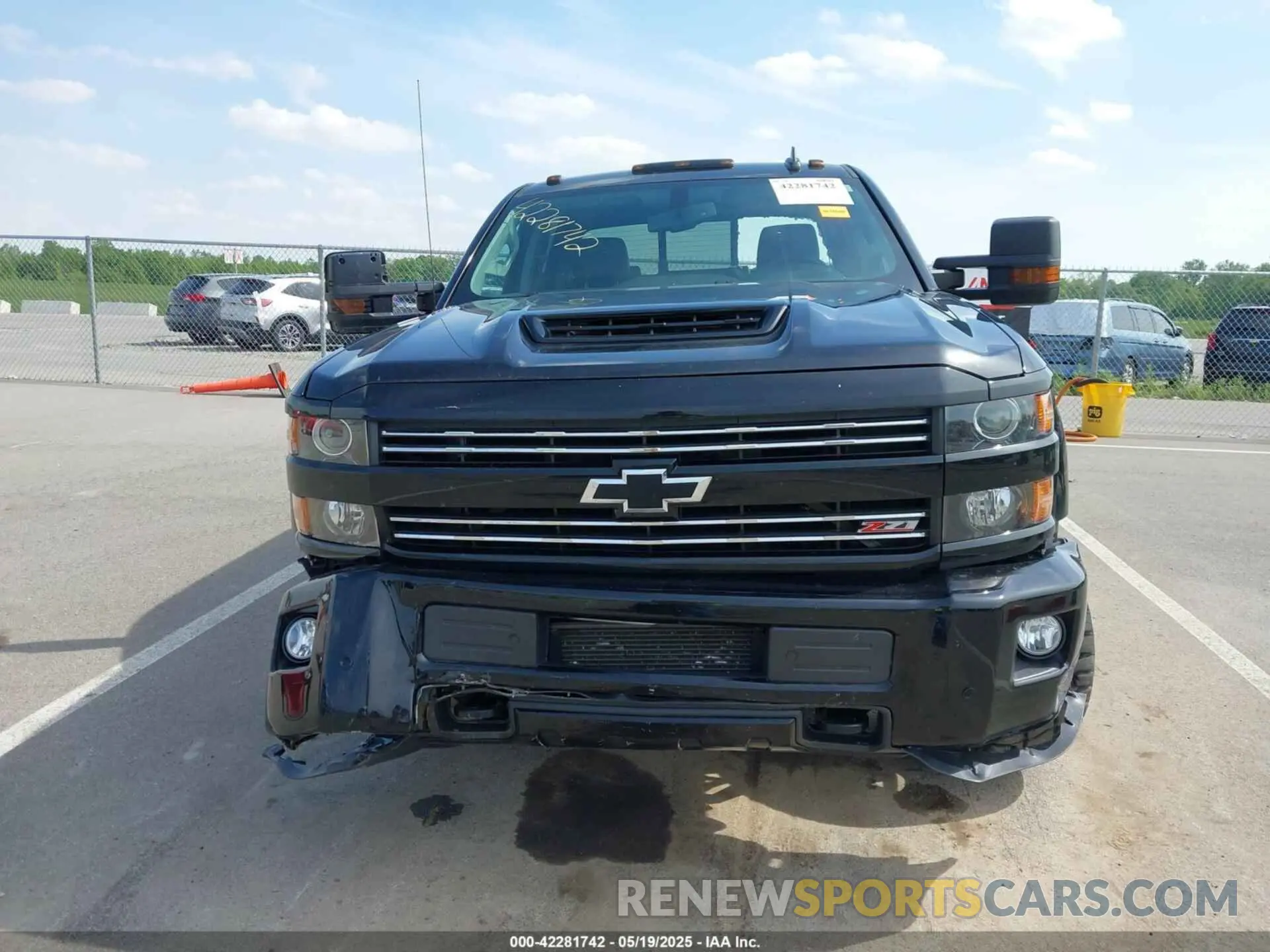 12 Фотография поврежденного автомобиля 1GC1KTEY8KF202535 CHEVROLET SILVERADO 2500HD 2019