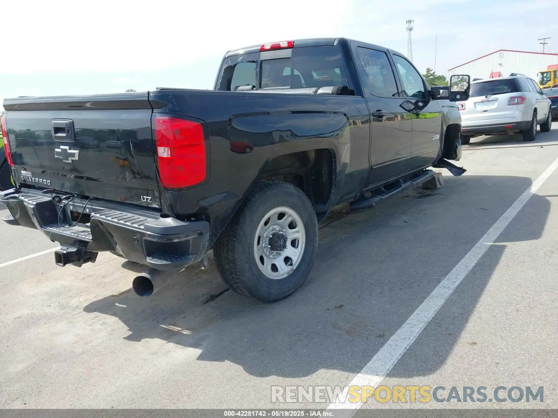 4 Фотография поврежденного автомобиля 1GC1KTEY8KF202535 CHEVROLET SILVERADO 2500HD 2019