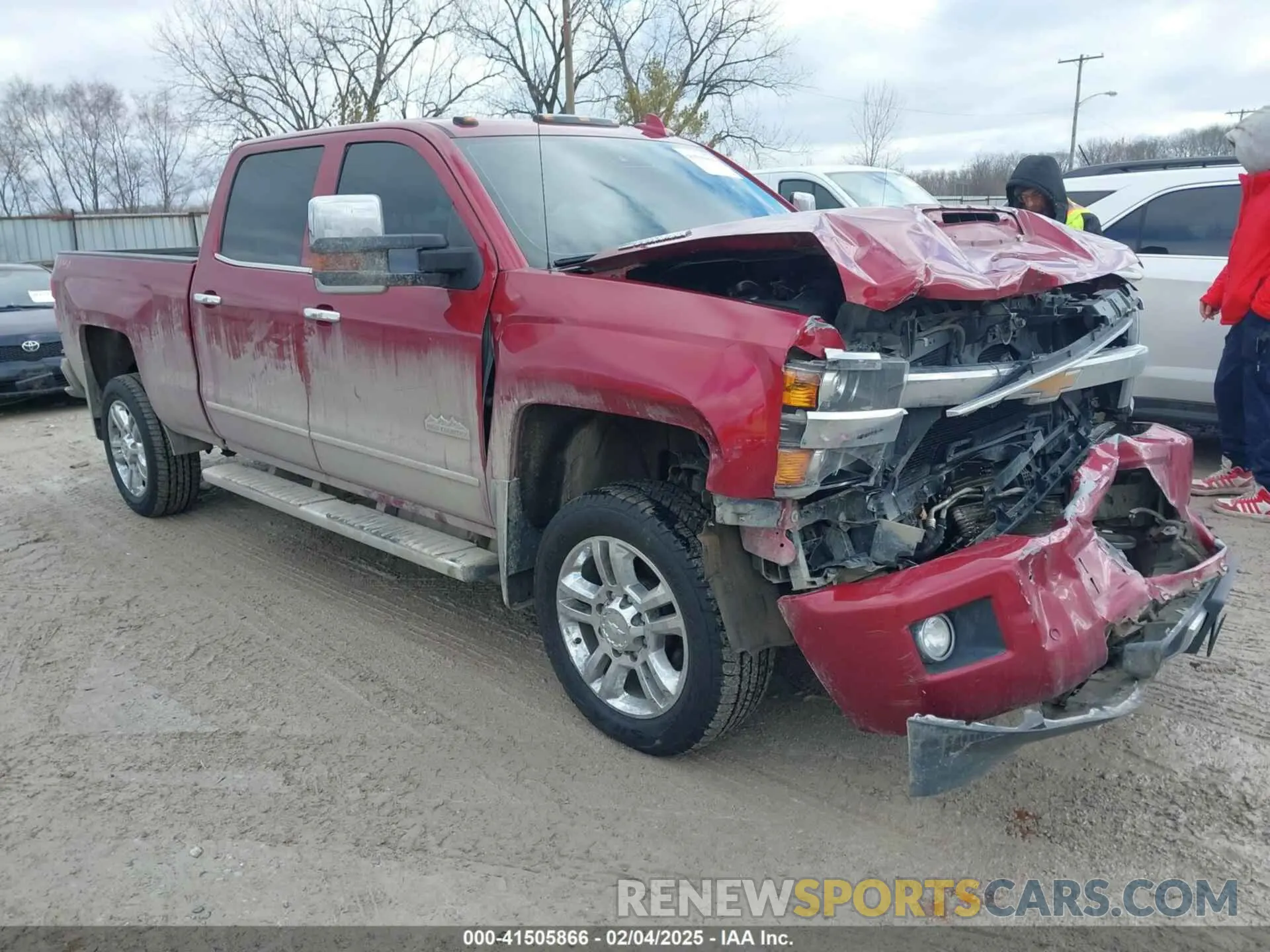 1 Photograph of a damaged car 1GC1KUEY0KF142725 CHEVROLET SILVERADO 2500HD 2019