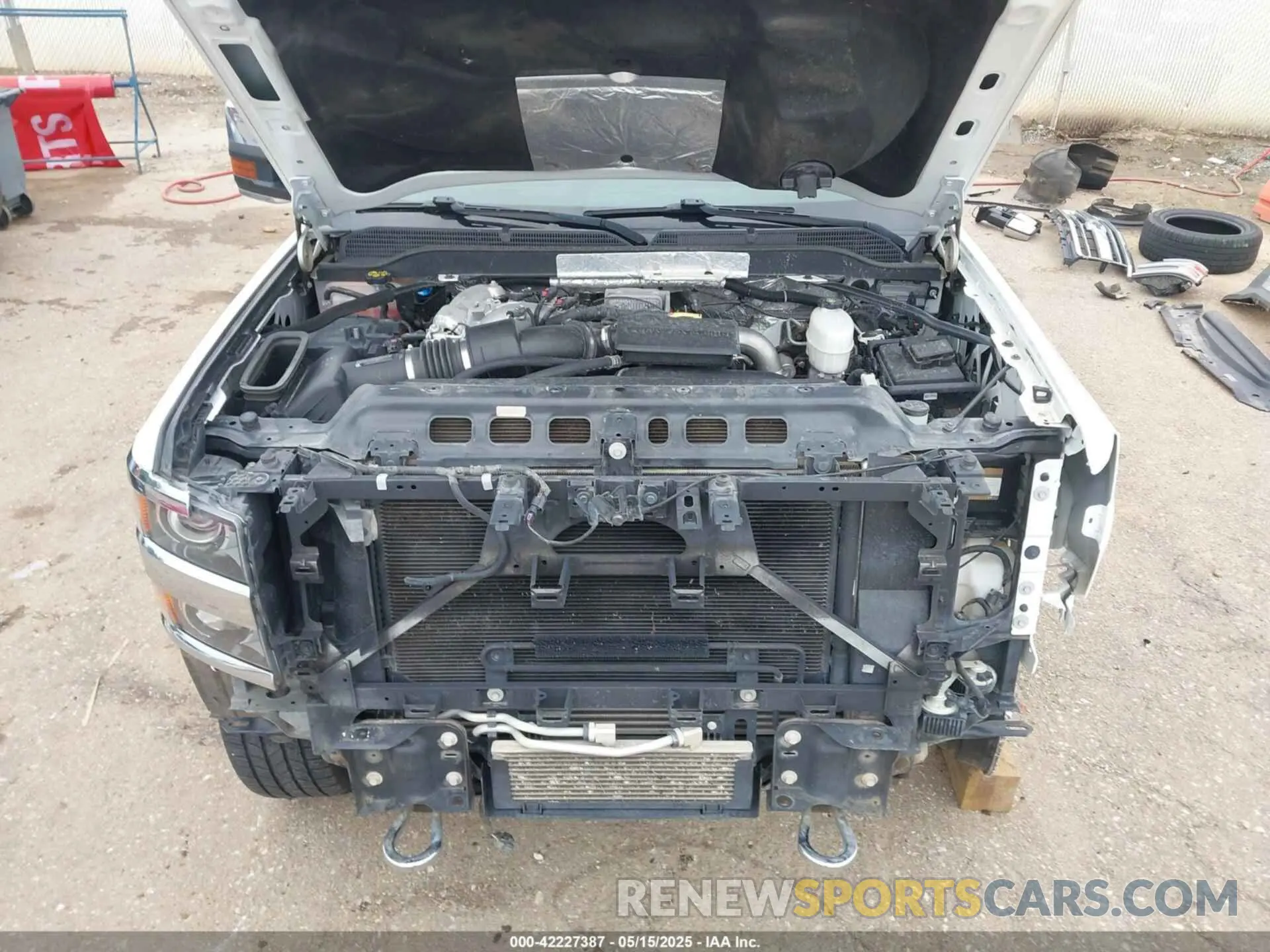10 Photograph of a damaged car 1GC1KUEY2KF182465 CHEVROLET SILVERADO 2500HD 2019