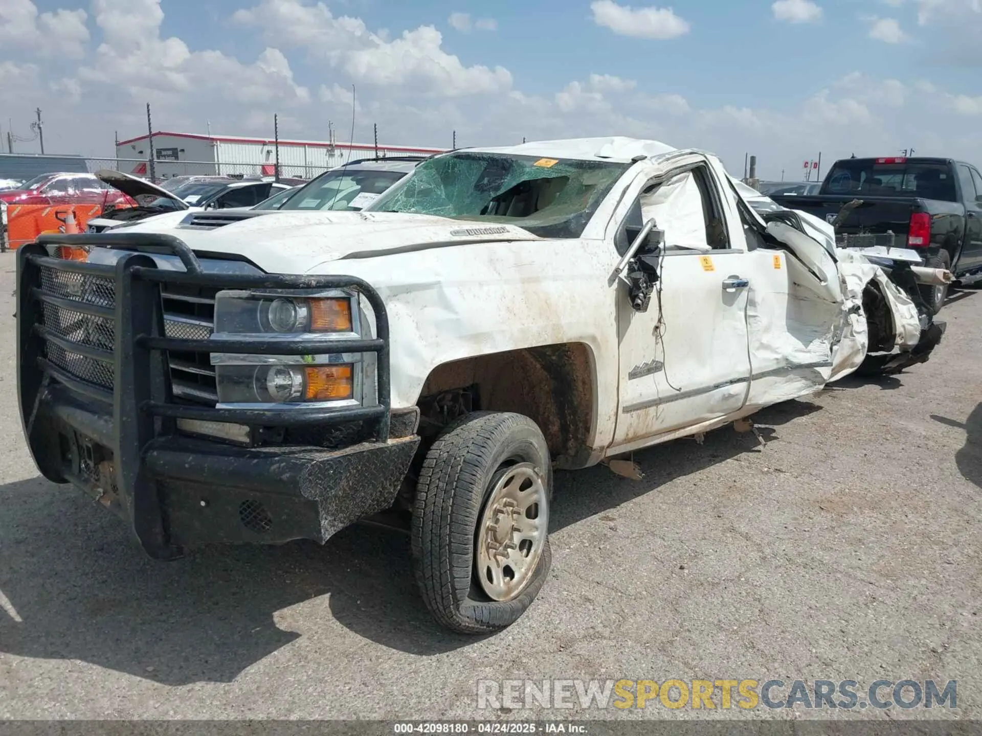 2 Photograph of a damaged car 1GC1KUEY3KF245654 CHEVROLET SILVERADO 2500HD 2019