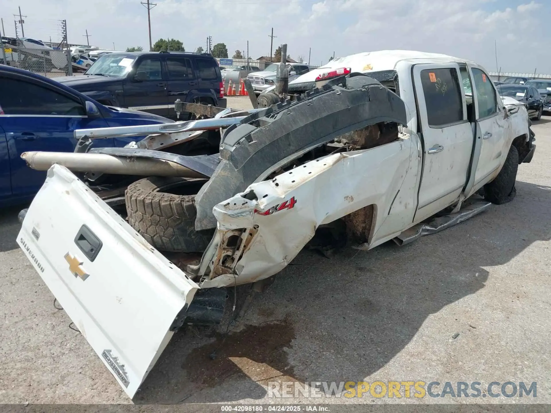 4 Photograph of a damaged car 1GC1KUEY3KF245654 CHEVROLET SILVERADO 2500HD 2019
