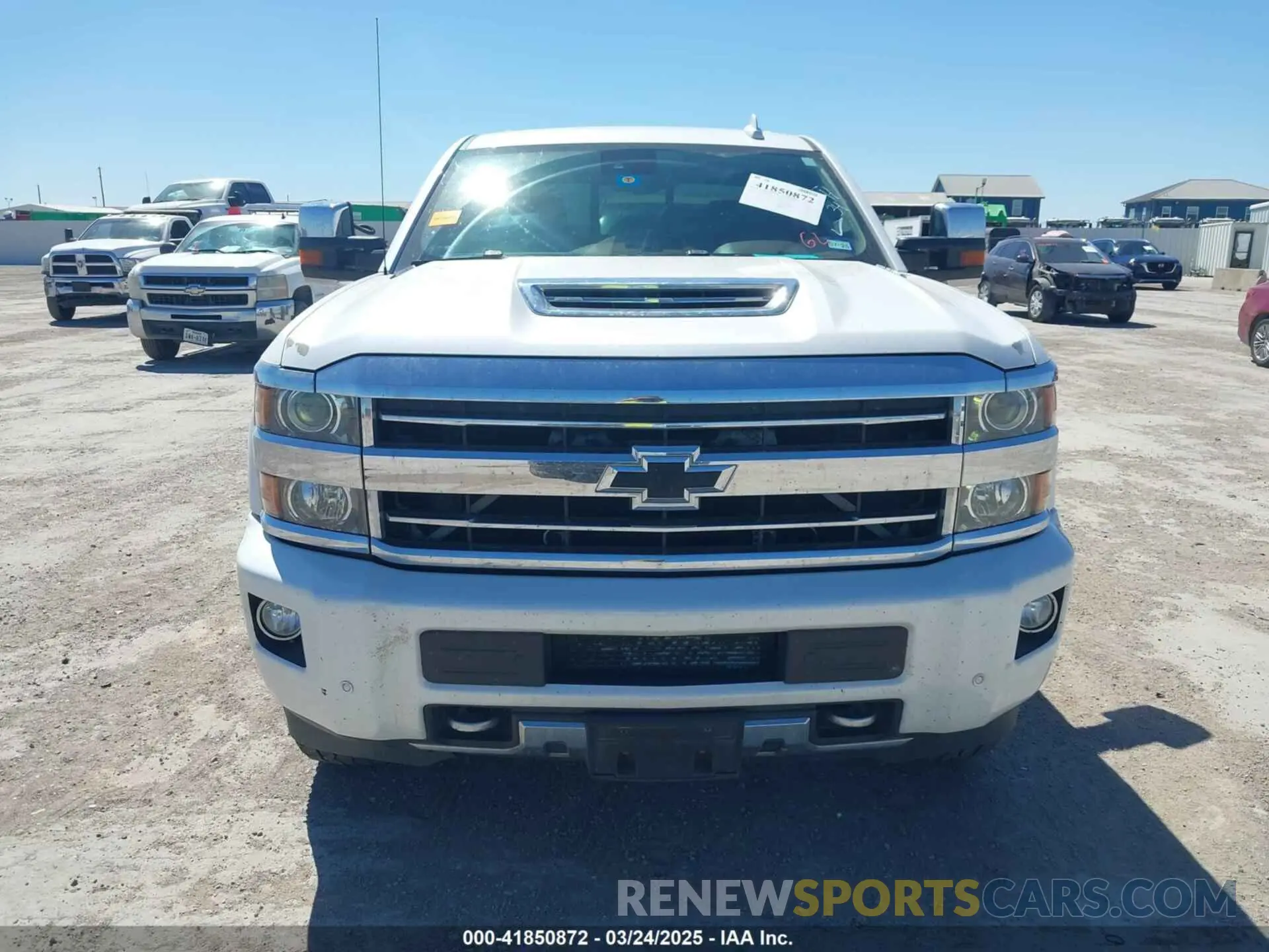 12 Фотография поврежденного автомобиля 1GC1KUEY8KF171437 CHEVROLET SILVERADO 2500HD 2019