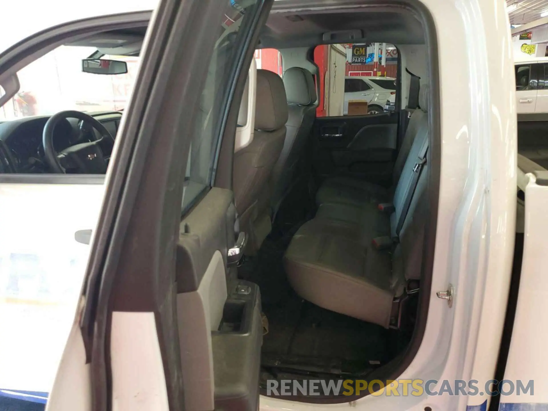 11 Photograph of a damaged car 2GC2CREG2K1181281 CHEVROLET SILVERADO 2500HD 2019