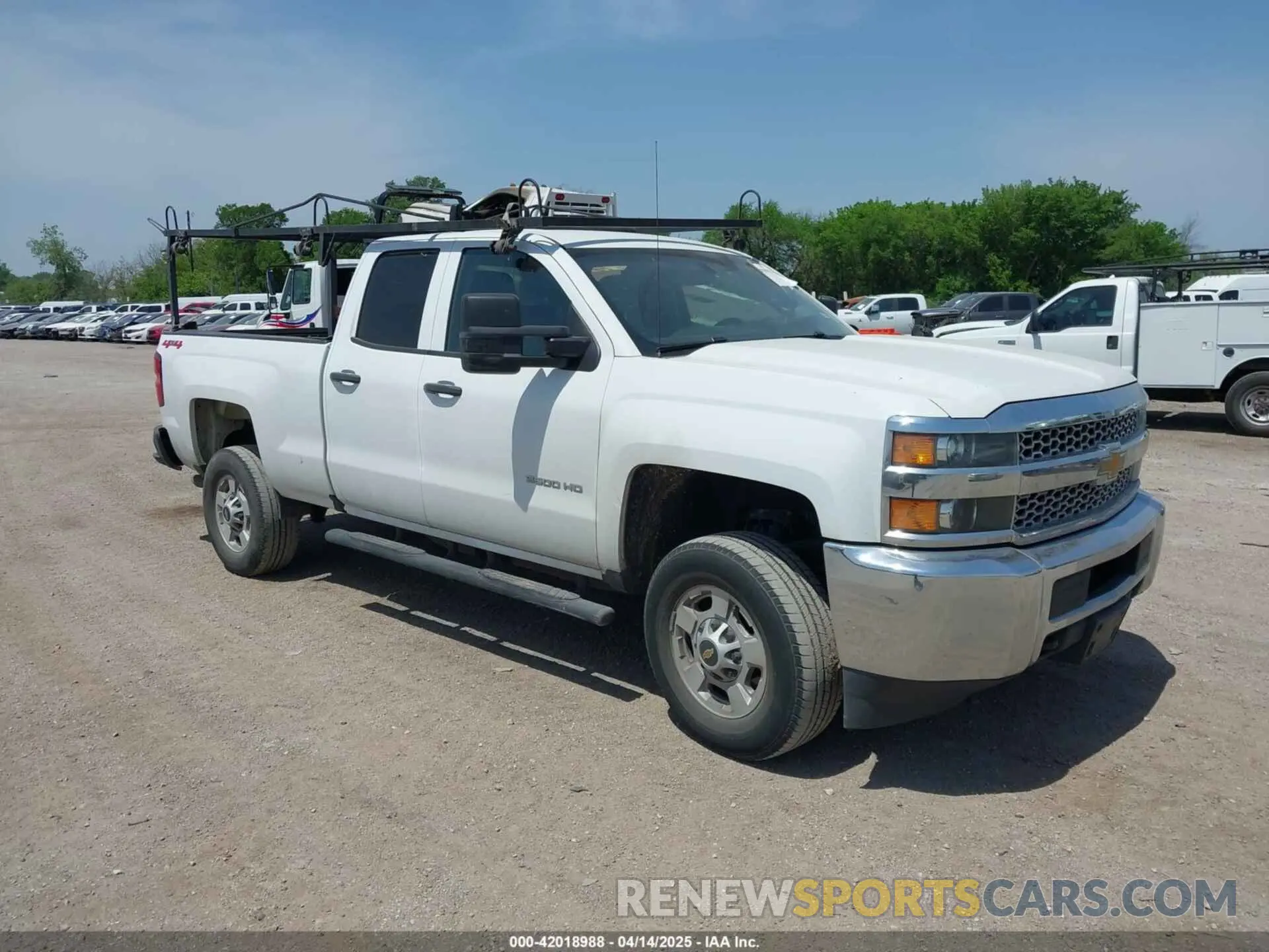 1 Photograph of a damaged car 2GC2KREG0K1200607 CHEVROLET SILVERADO 2500HD 2019