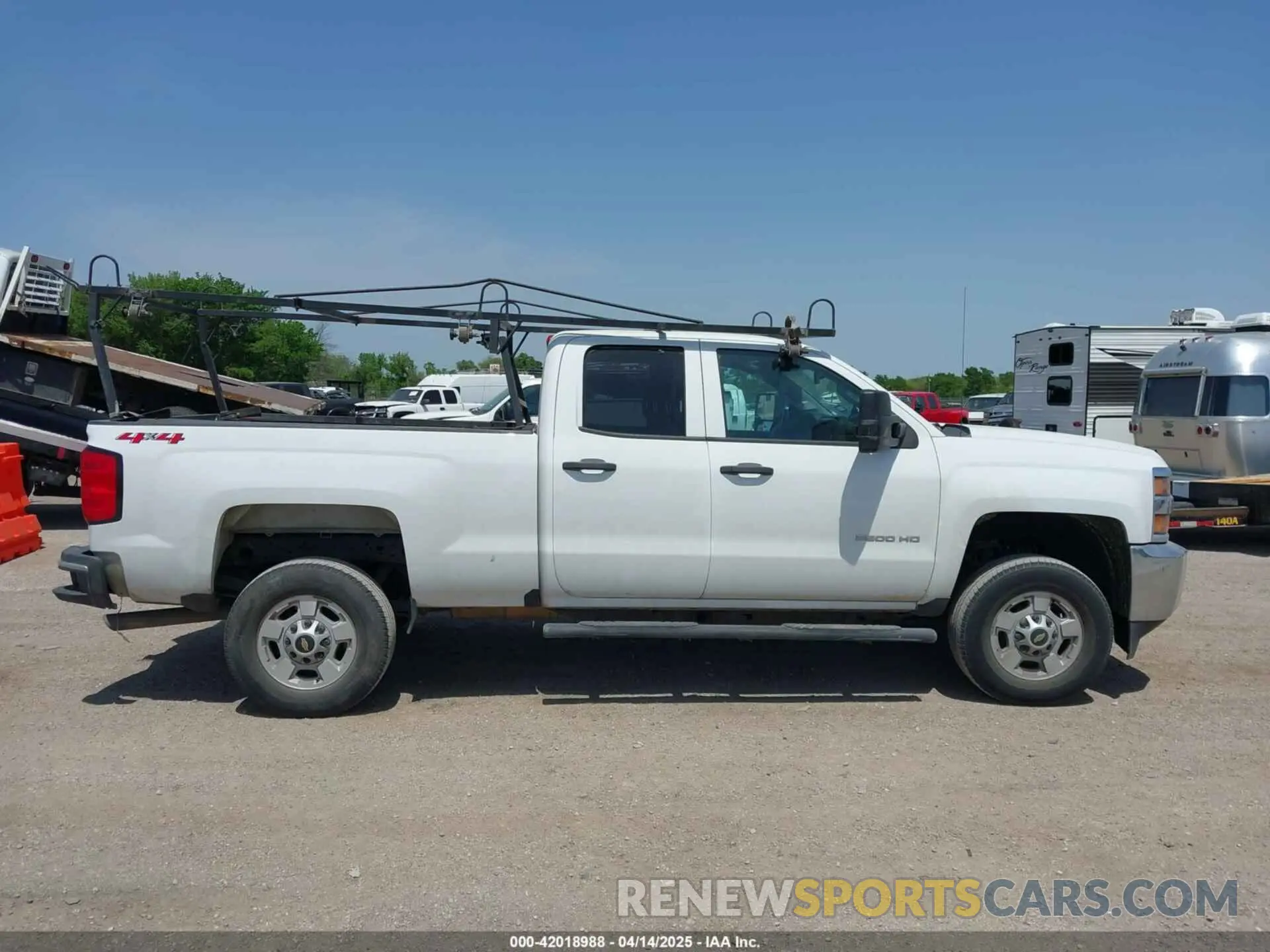 13 Photograph of a damaged car 2GC2KREG0K1200607 CHEVROLET SILVERADO 2500HD 2019