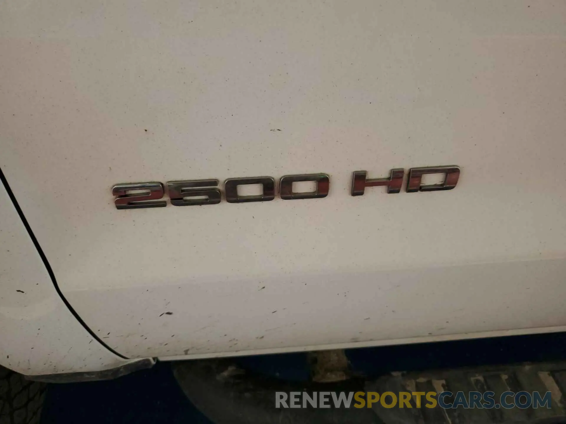 24 Photograph of a damaged car 2GC2KREG1K1189083 CHEVROLET SILVERADO 2500HD 2019