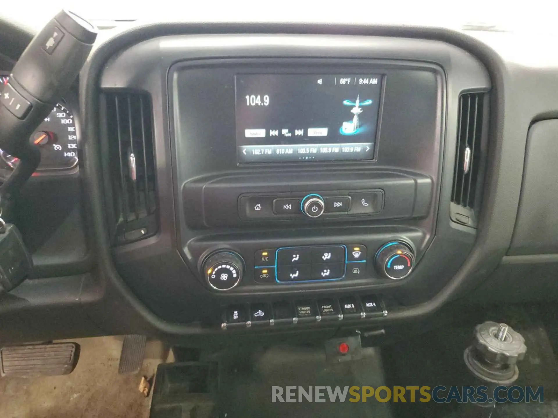 3 Photograph of a damaged car 2GC2KREG1K1189083 CHEVROLET SILVERADO 2500HD 2019