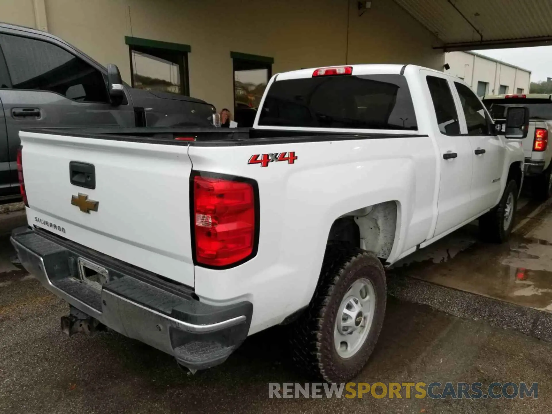 15 Photograph of a damaged car 2GC2KREG2K1116403 CHEVROLET SILVERADO 2500HD 2019