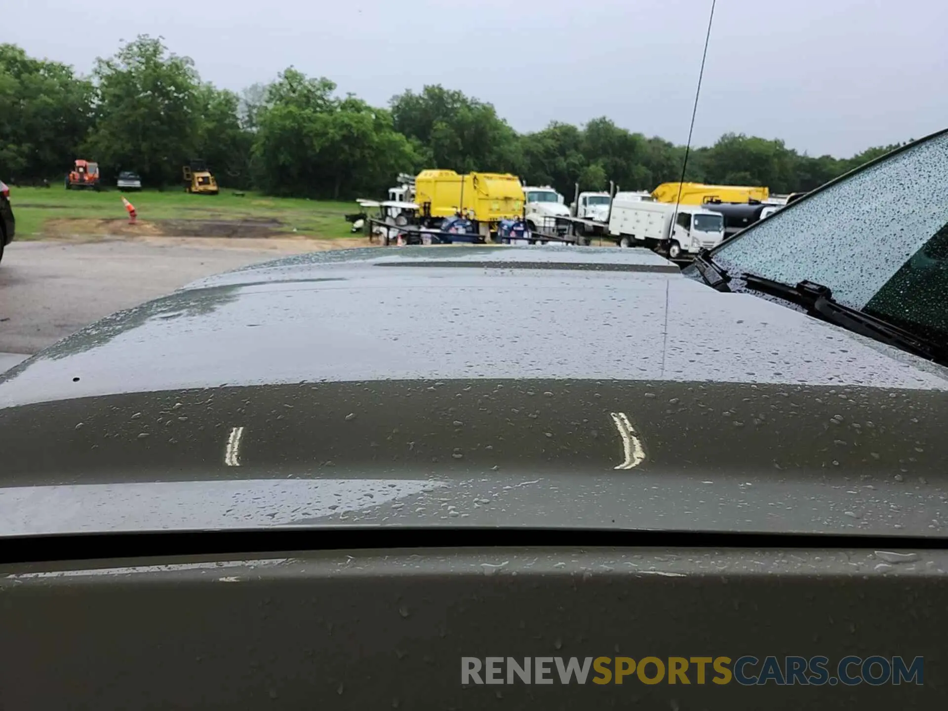27 Photograph of a damaged car 2GC2KREG2K1116403 CHEVROLET SILVERADO 2500HD 2019