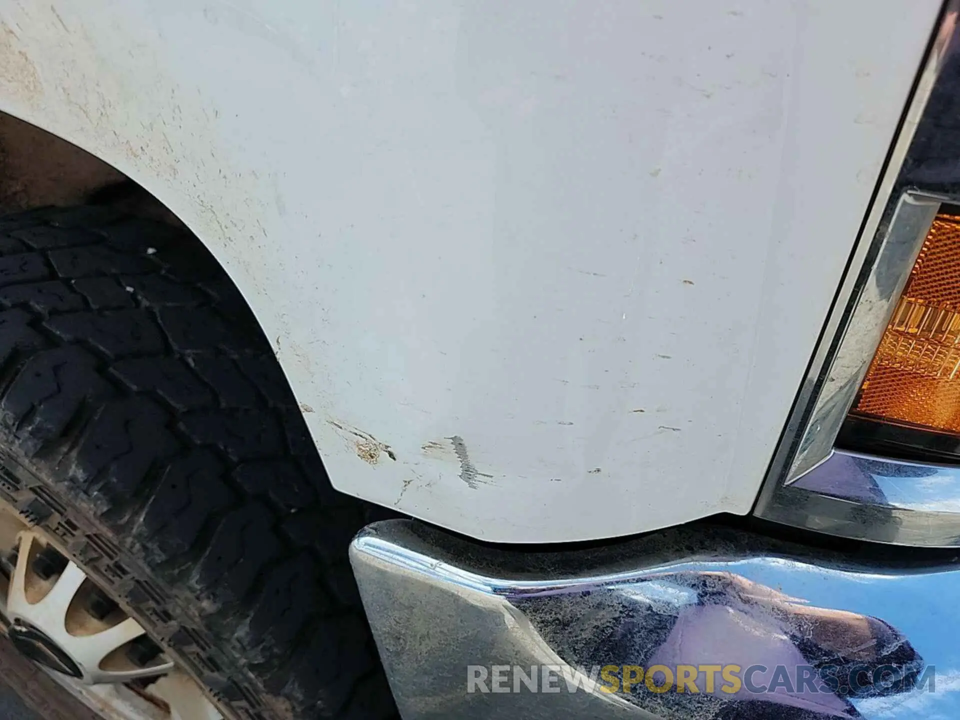 8 Photograph of a damaged car 2GC2KREG2K1199377 CHEVROLET SILVERADO 2500HD 2019