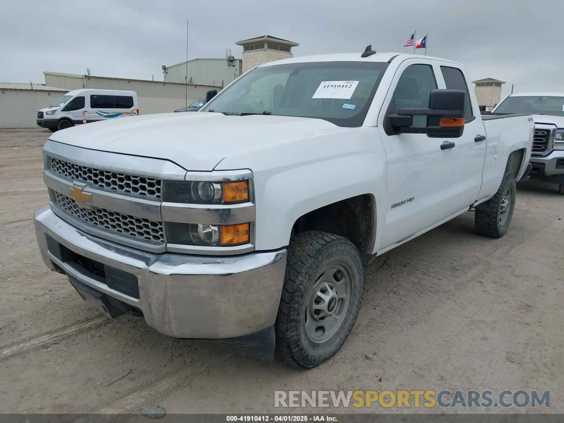 2 Фотография поврежденного автомобиля 2GC2KREG2K1206859 CHEVROLET SILVERADO 2500HD 2019