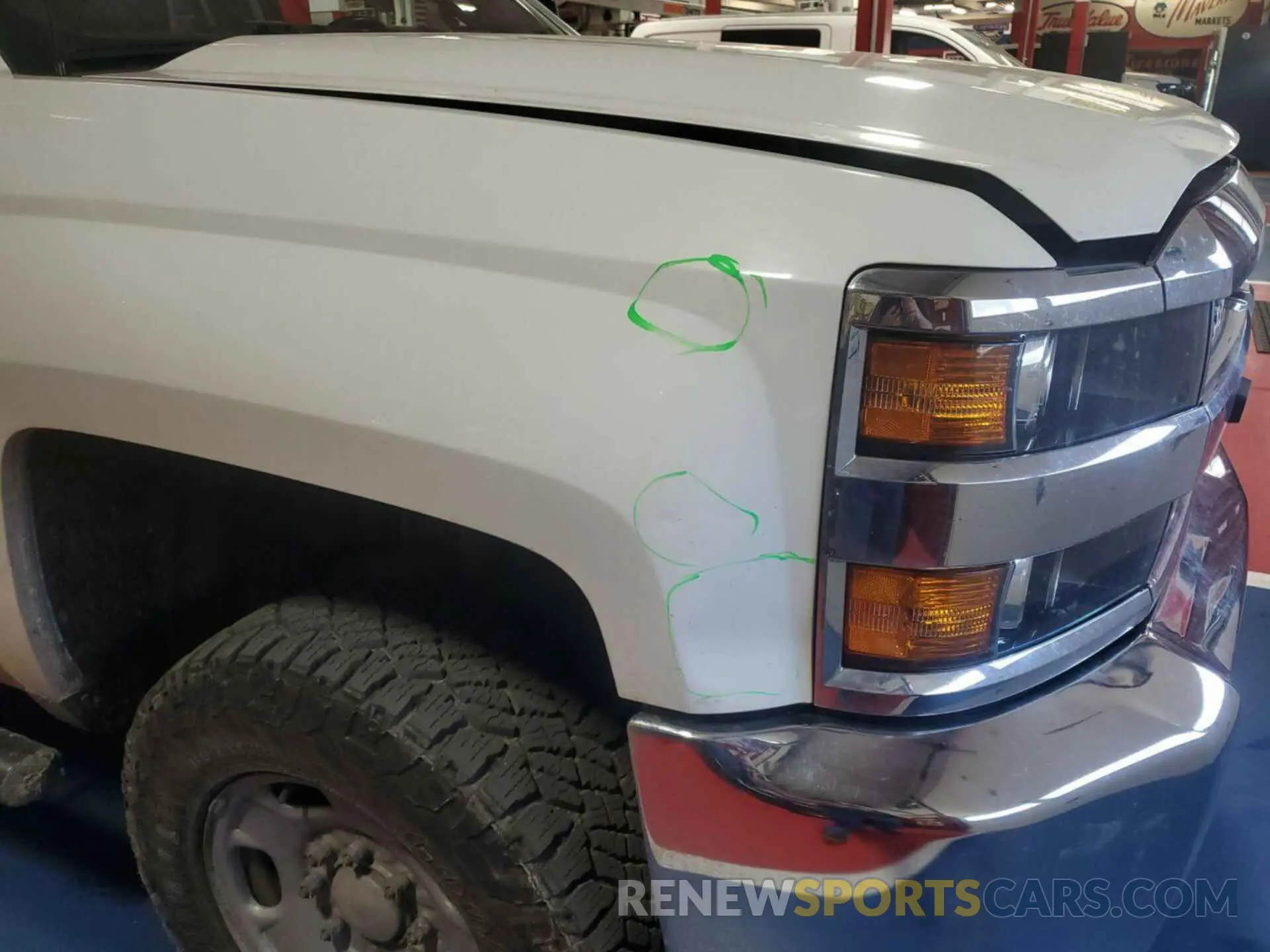 15 Photograph of a damaged car 2GC2KREG4K1109856 CHEVROLET SILVERADO 2500HD 2019