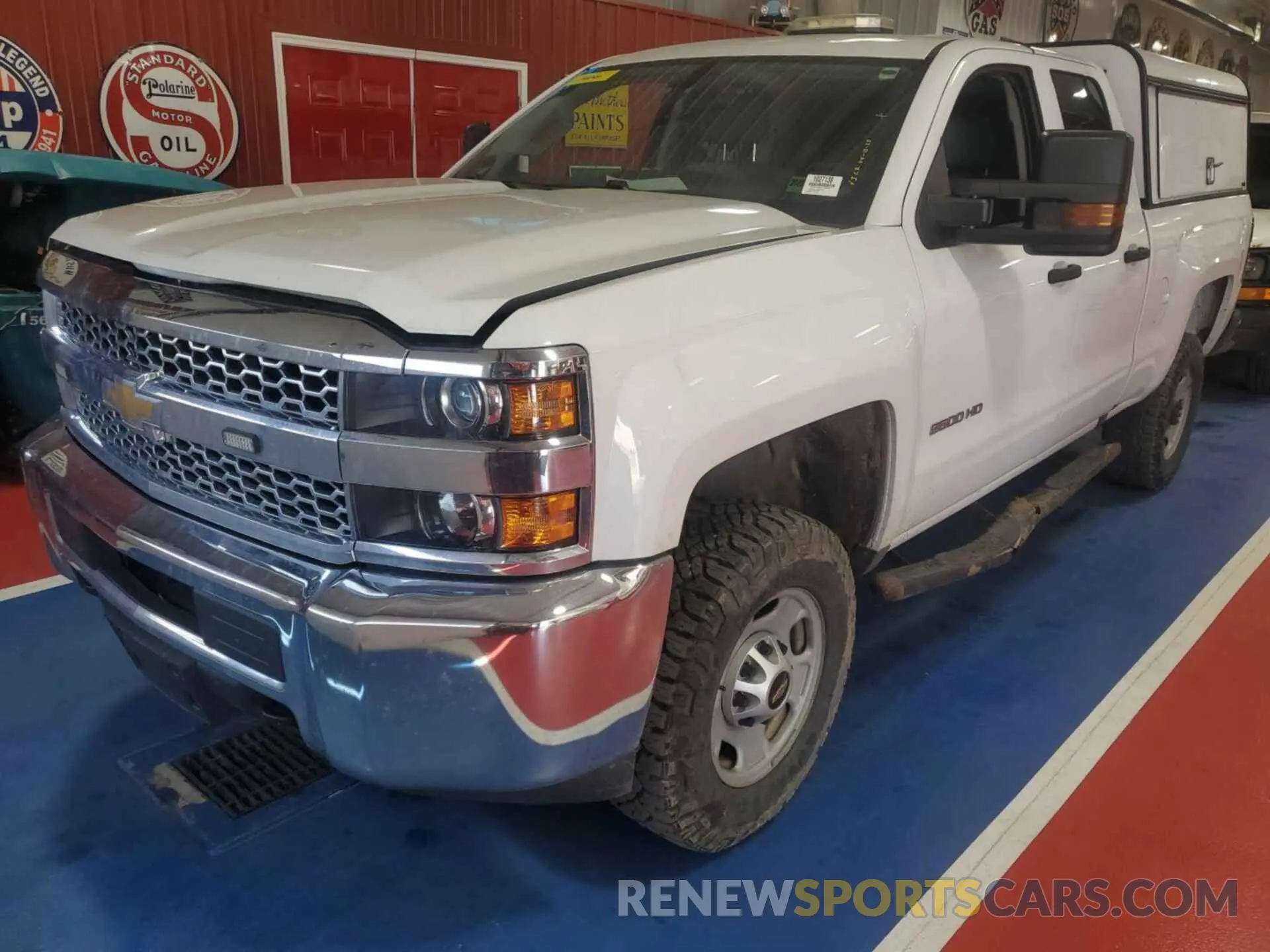 29 Photograph of a damaged car 2GC2KREG4K1109856 CHEVROLET SILVERADO 2500HD 2019