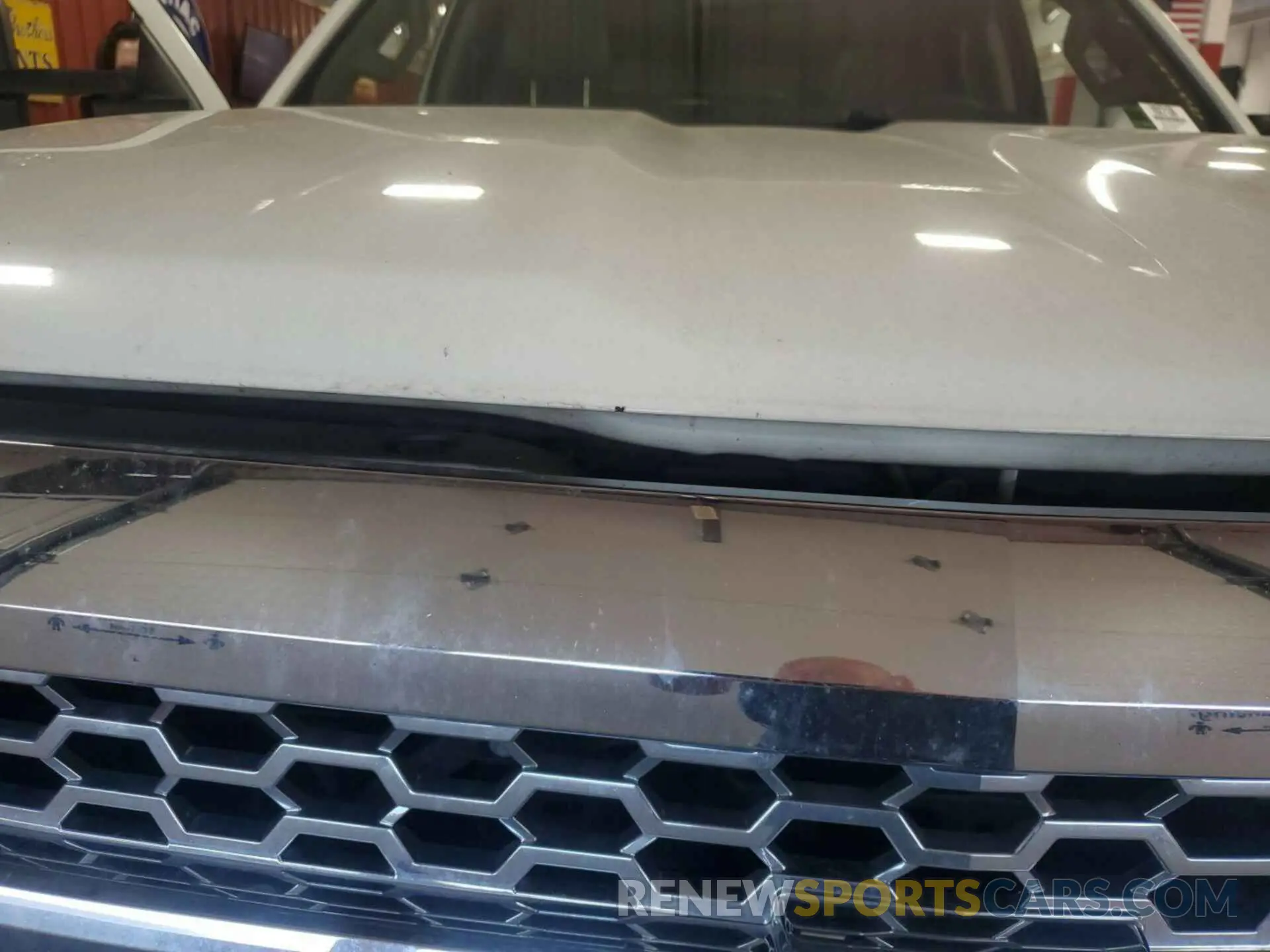4 Photograph of a damaged car 2GC2KREG4K1109856 CHEVROLET SILVERADO 2500HD 2019