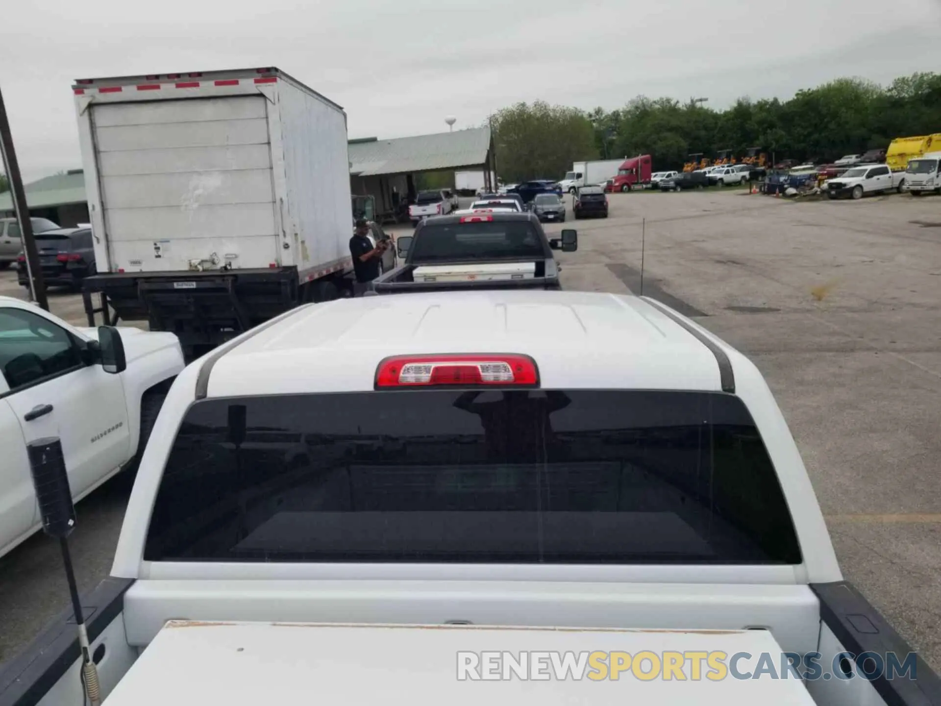 17 Фотография поврежденного автомобиля 2GC2KREG6K1230582 CHEVROLET SILVERADO 2500HD 2019
