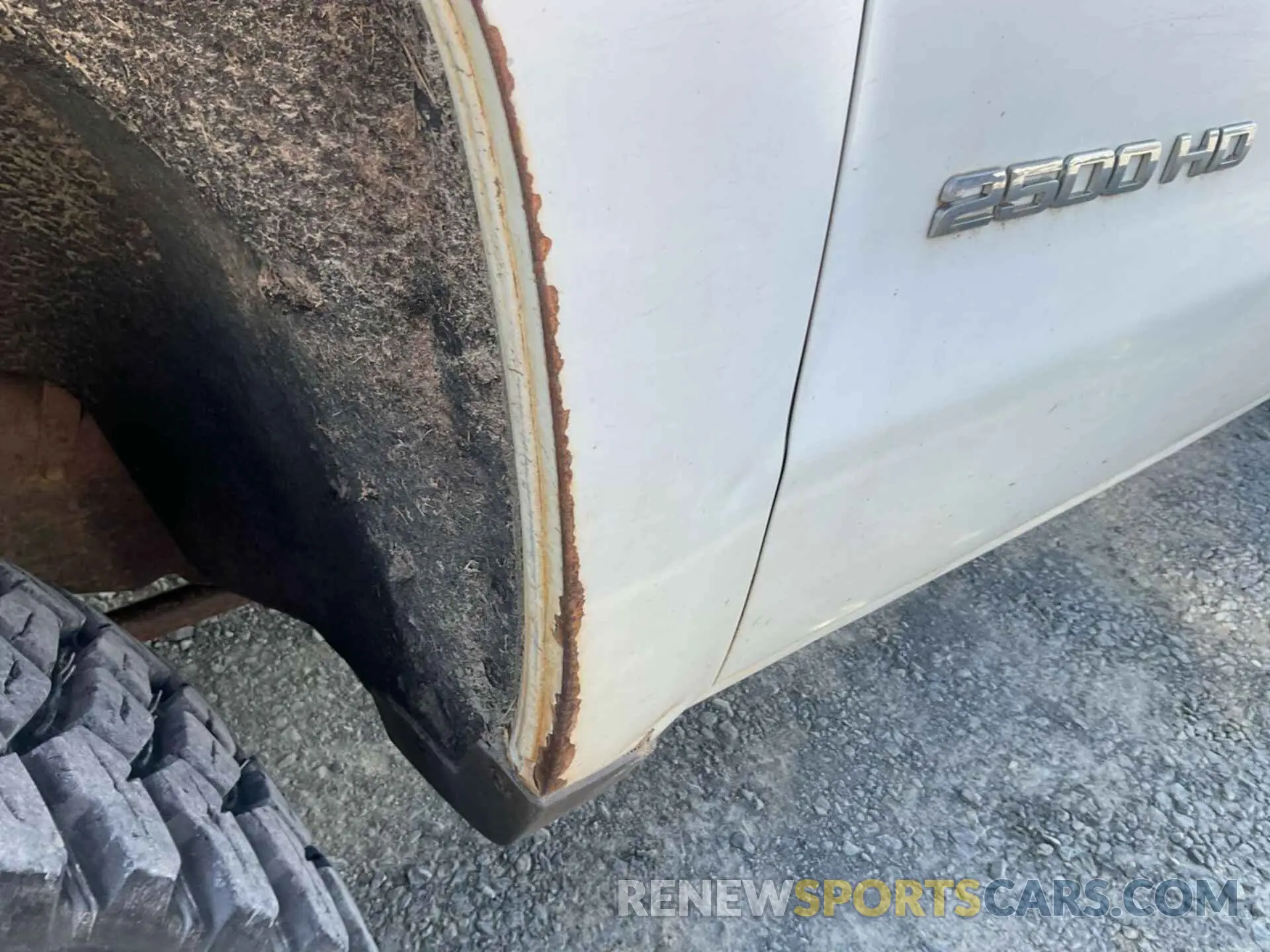 3 Photograph of a damaged car 2GC2KREG8K1167839 CHEVROLET SILVERADO 2500HD 2019
