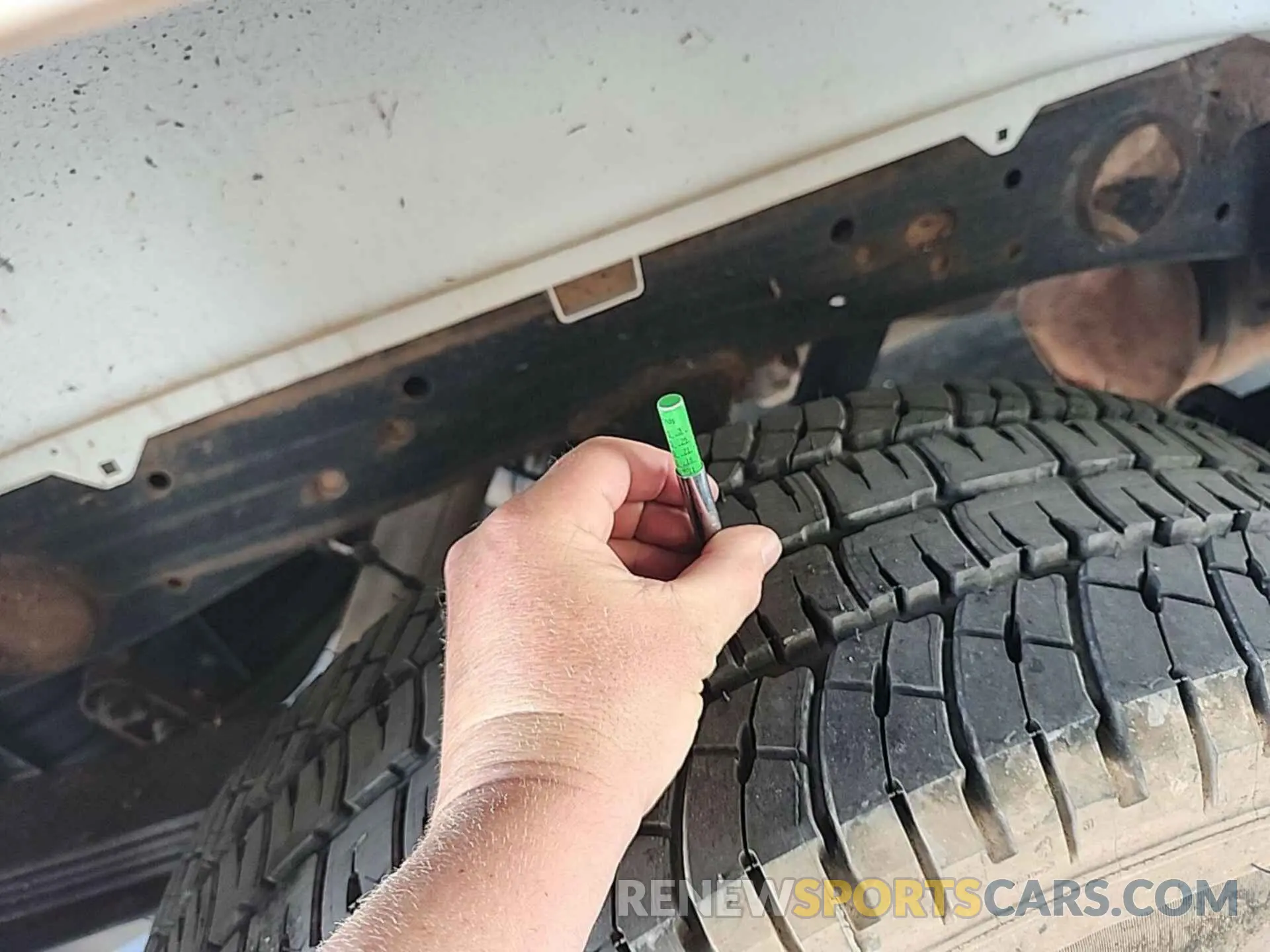 26 Photograph of a damaged car 2GC2KREG9K1161449 CHEVROLET SILVERADO 2500HD 2019
