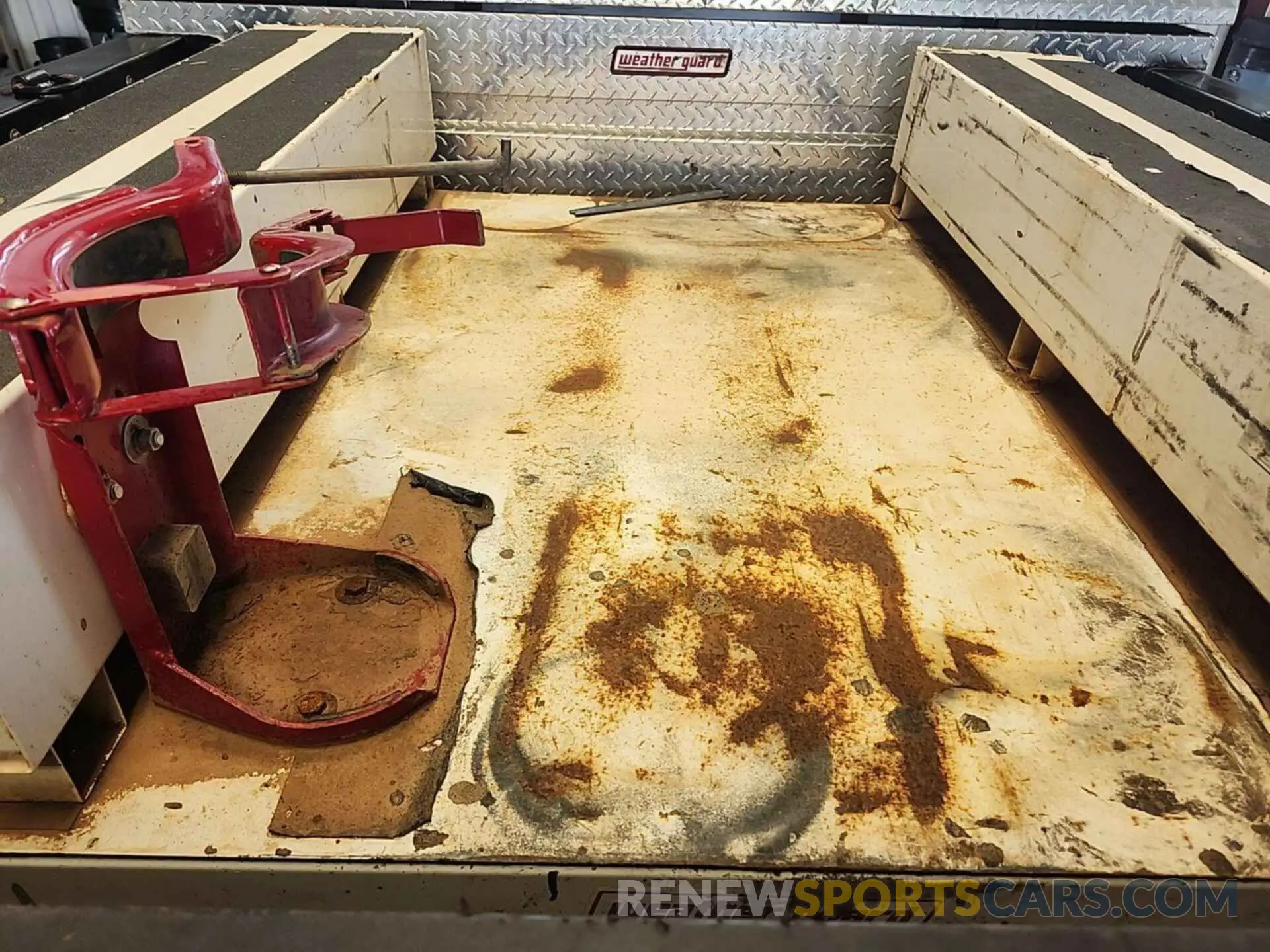6 Photograph of a damaged car 2GC2KREG9K1161449 CHEVROLET SILVERADO 2500HD 2019