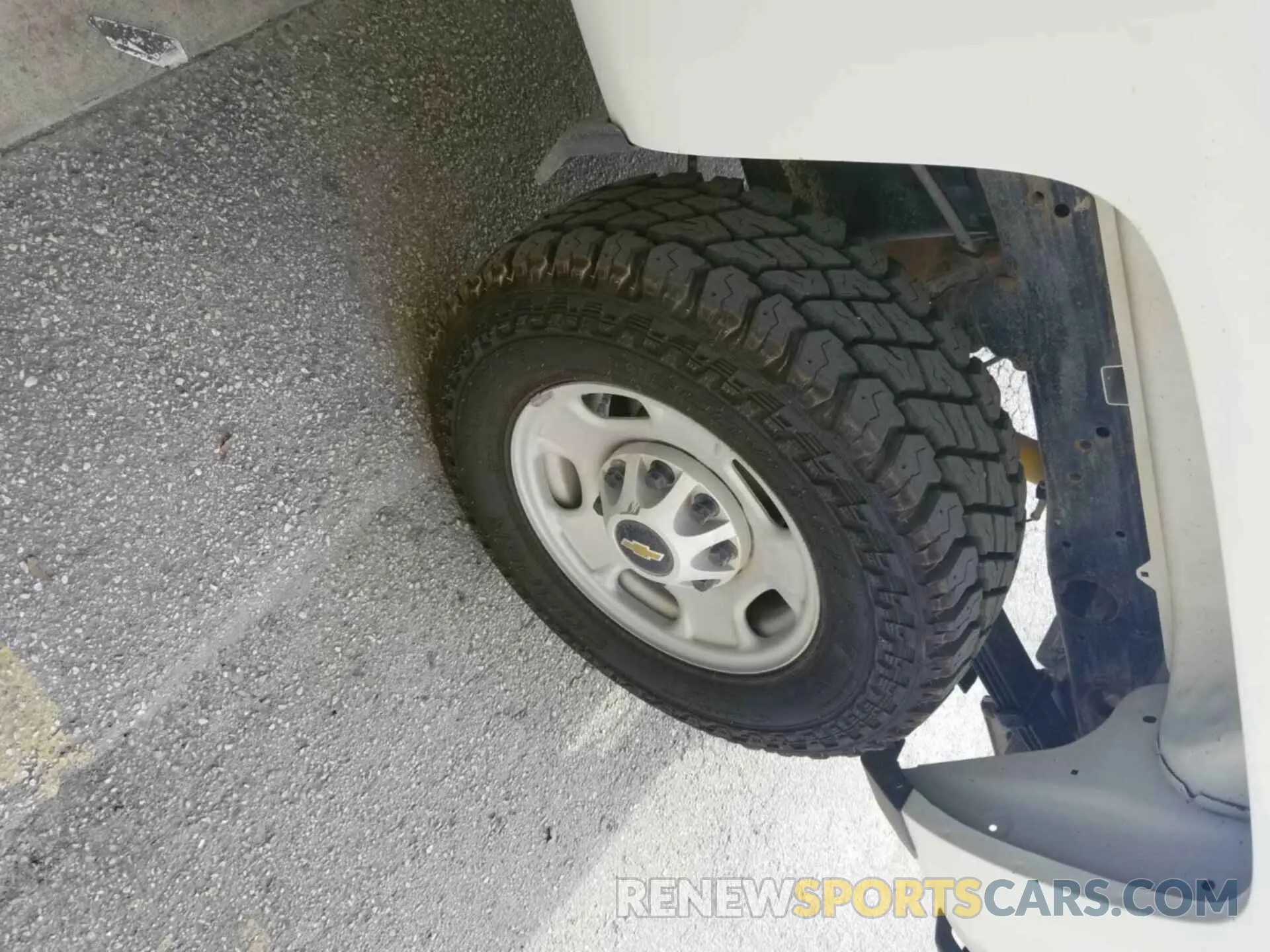 21 Photograph of a damaged car 2GC2KREGXK1115628 CHEVROLET SILVERADO 2500HD 2019