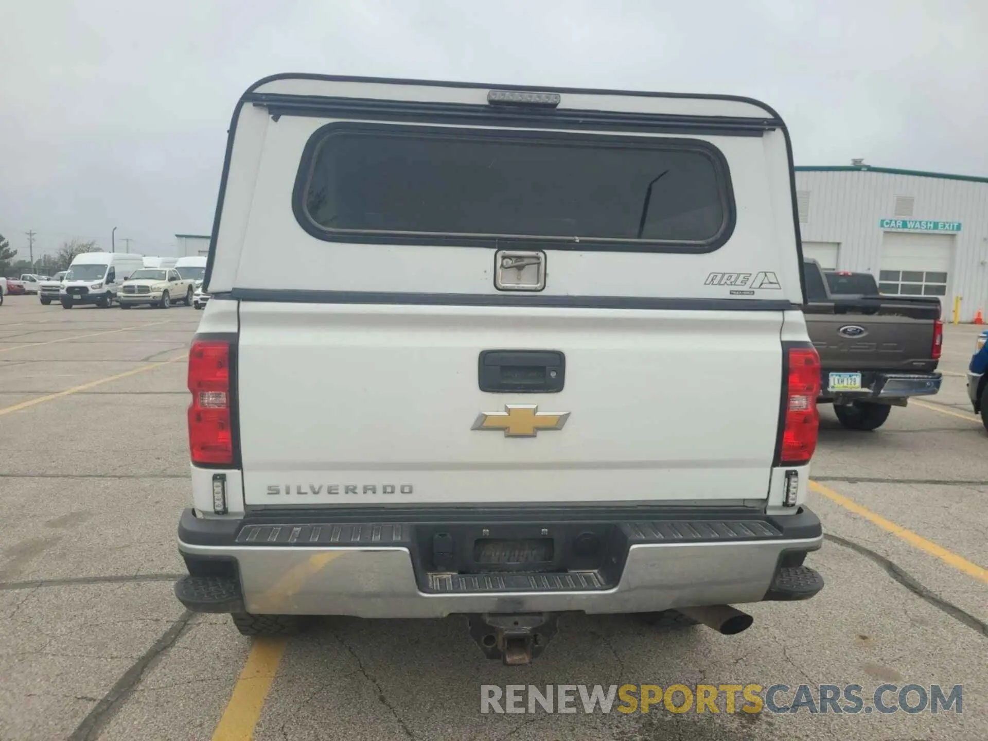 28 Photograph of a damaged car 2GC2KREGXK1187204 CHEVROLET SILVERADO 2500HD 2019