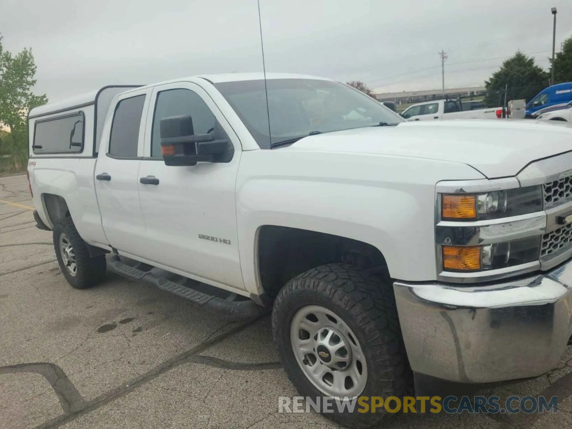 3 Photograph of a damaged car 2GC2KREGXK1187204 CHEVROLET SILVERADO 2500HD 2019