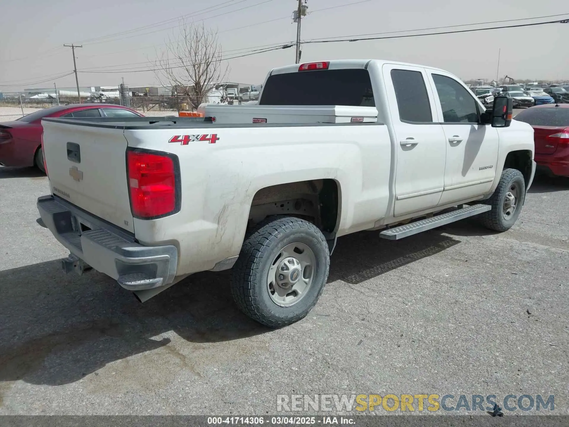 4 Photograph of a damaged car 2GC2KSEG0K1159905 CHEVROLET SILVERADO 2500HD 2019