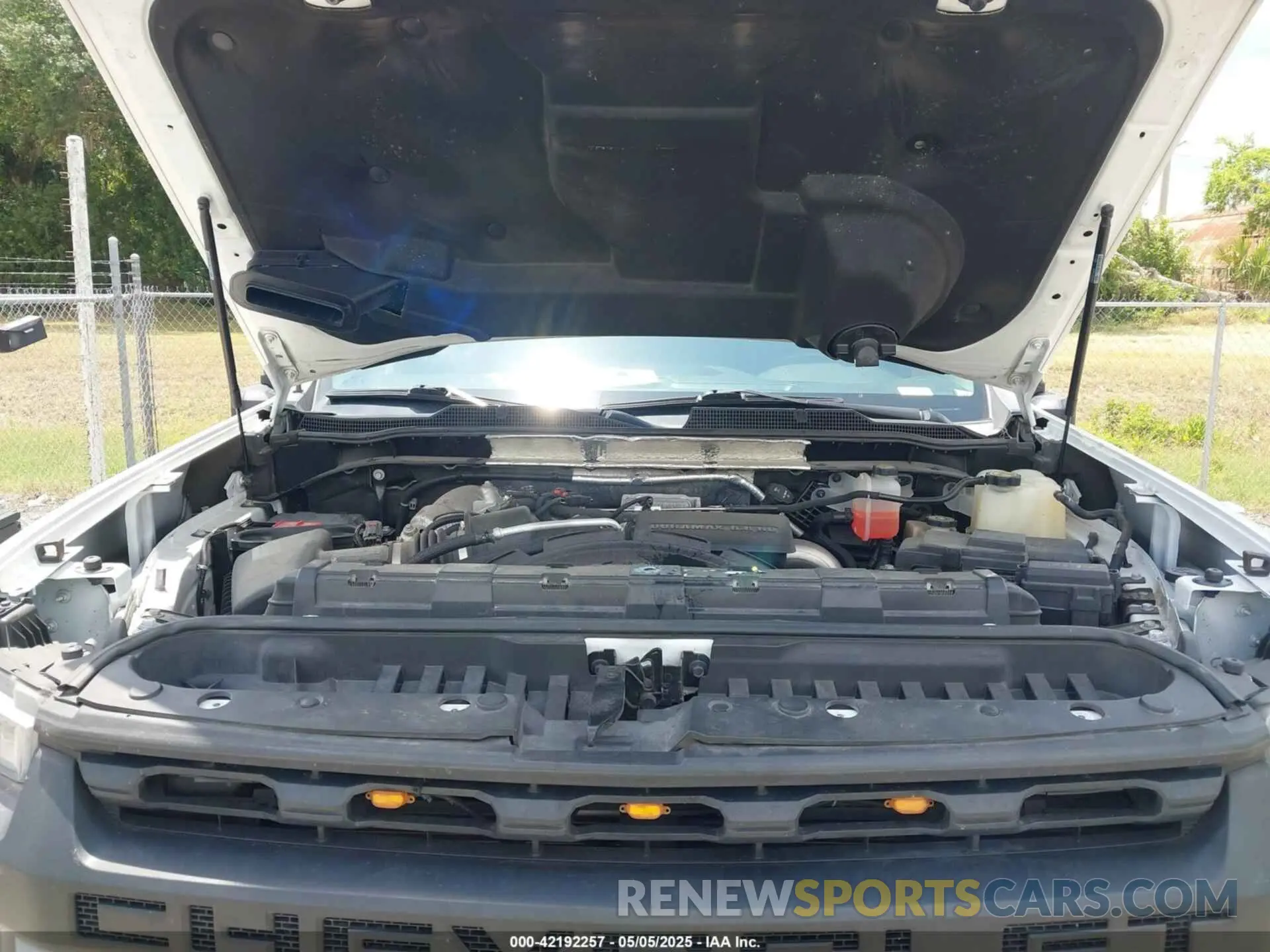 10 Photograph of a damaged car 1GC1YLEYXLF190842 CHEVROLET SILVERADO 2500HD 2020