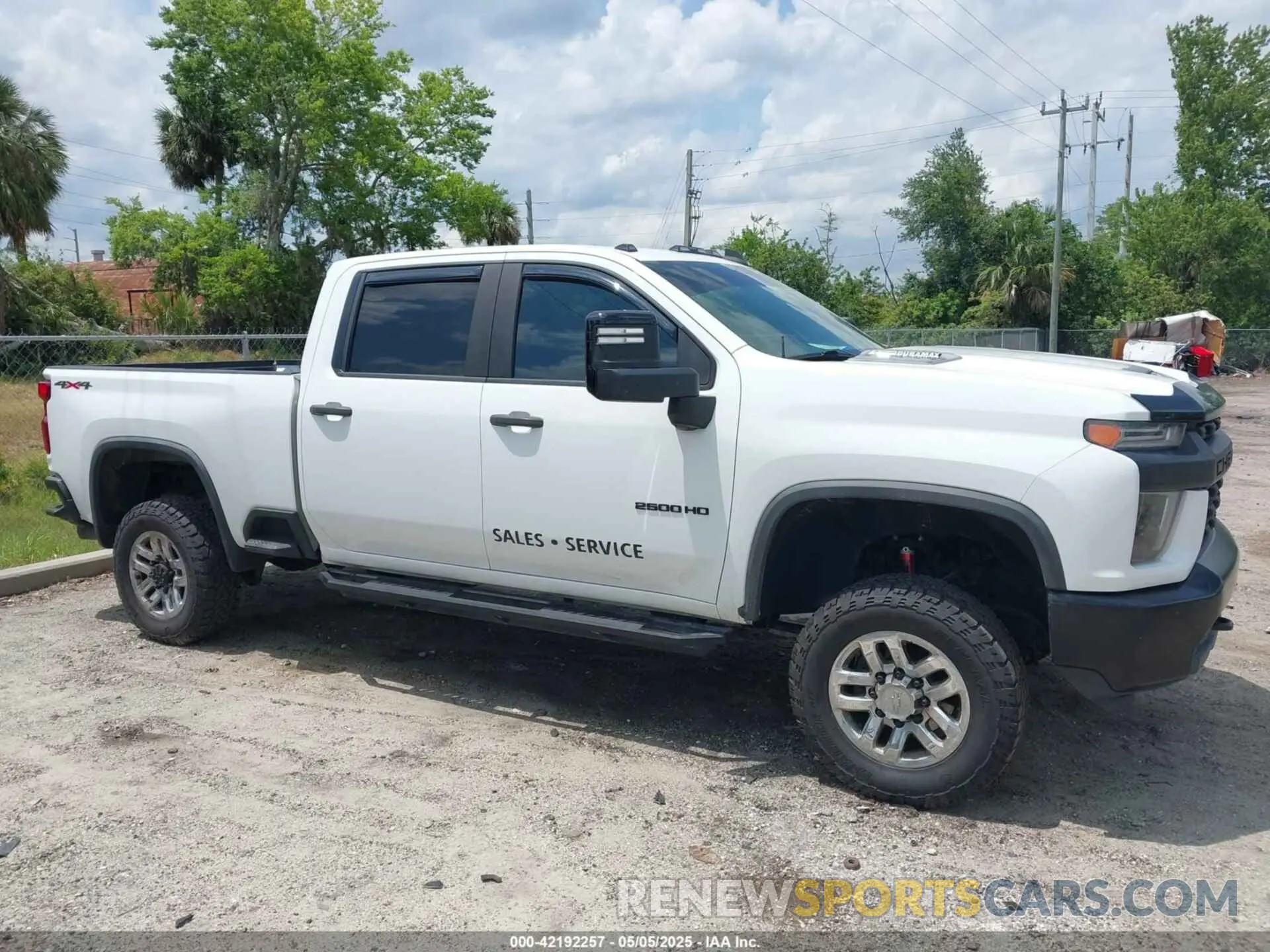 13 Photograph of a damaged car 1GC1YLEYXLF190842 CHEVROLET SILVERADO 2500HD 2020