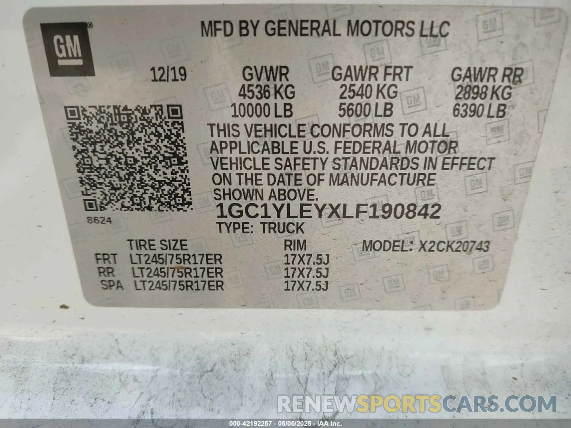9 Photograph of a damaged car 1GC1YLEYXLF190842 CHEVROLET SILVERADO 2500HD 2020