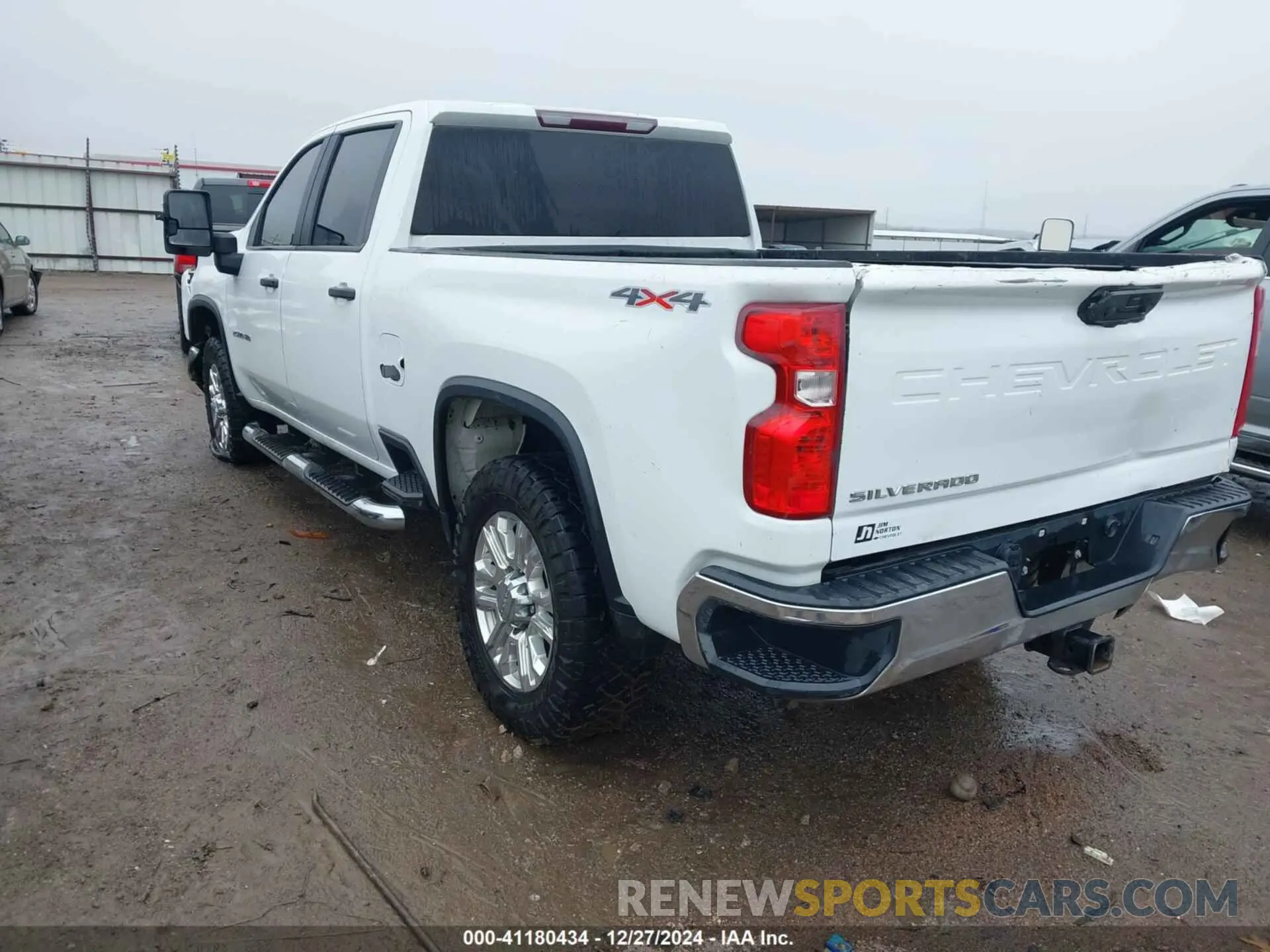 3 Photograph of a damaged car 1GC1YLEYXLF229316 CHEVROLET SILVERADO 2500HD 2020