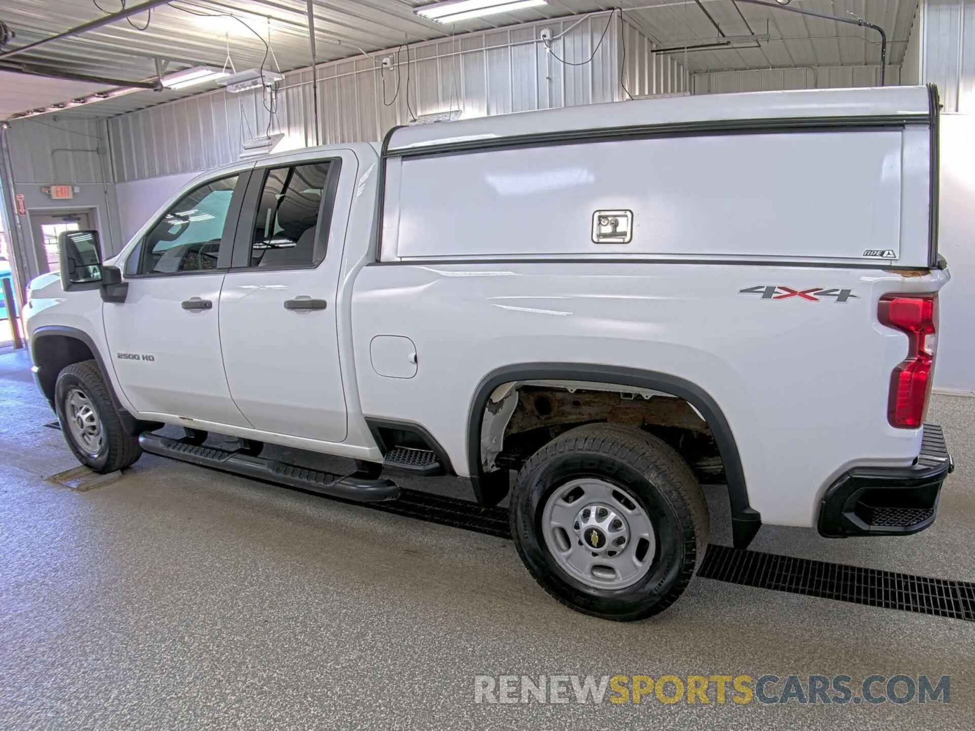 23 Photograph of a damaged car 1GC2YLE73LF266932 CHEVROLET SILVERADO 2500HD 2020
