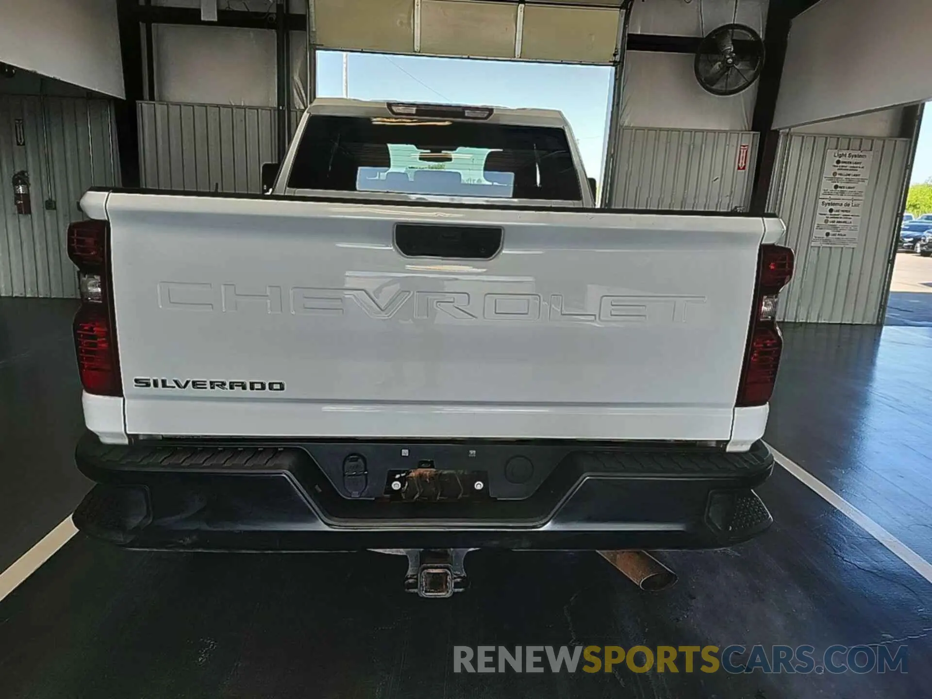 23 Photograph of a damaged car 1GC2YLE7XLF250856 CHEVROLET SILVERADO 2500HD 2020