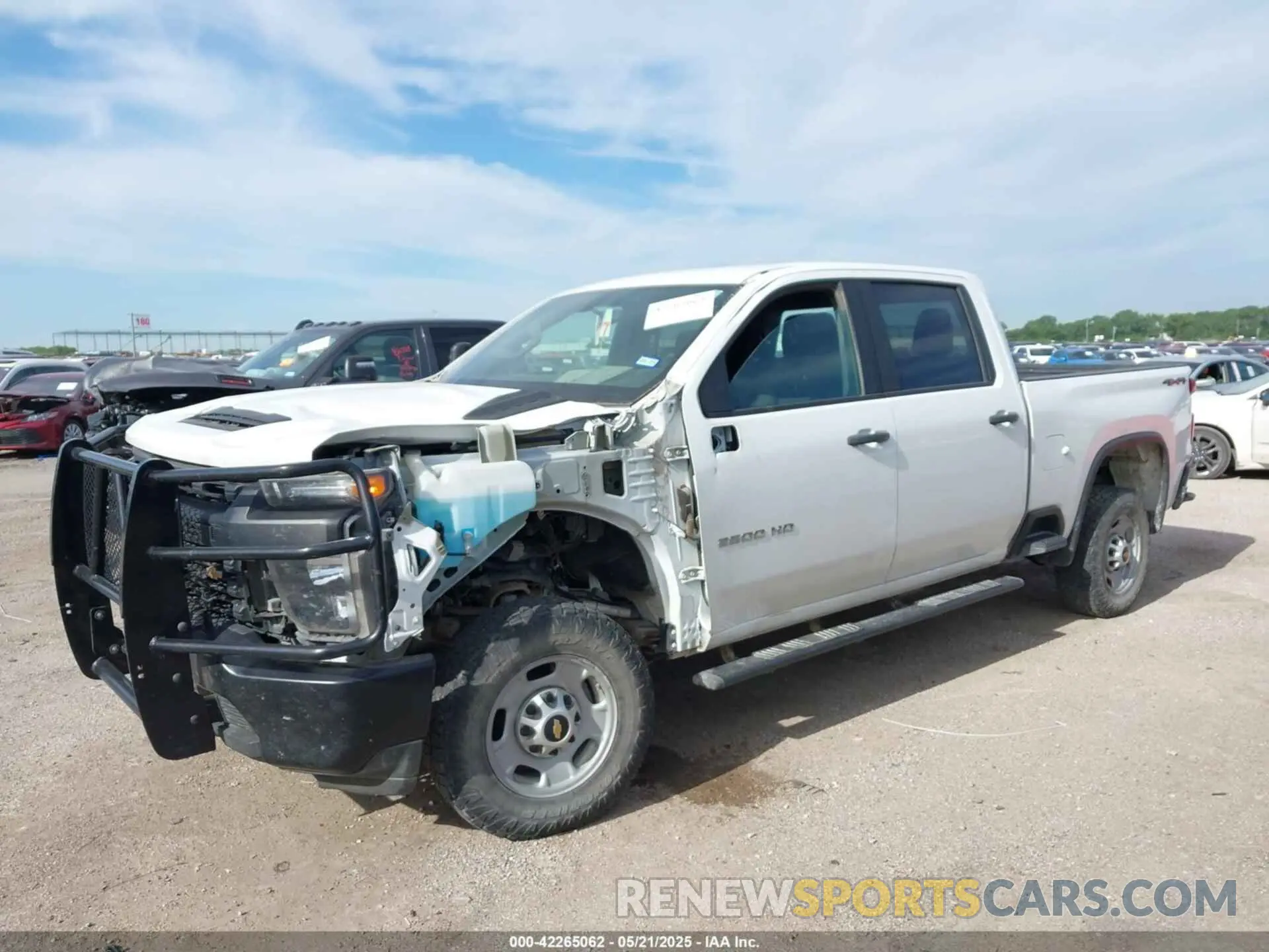 11 Фотография поврежденного автомобиля 1GC4YLE73LF313322 CHEVROLET SILVERADO 2500HD 2020