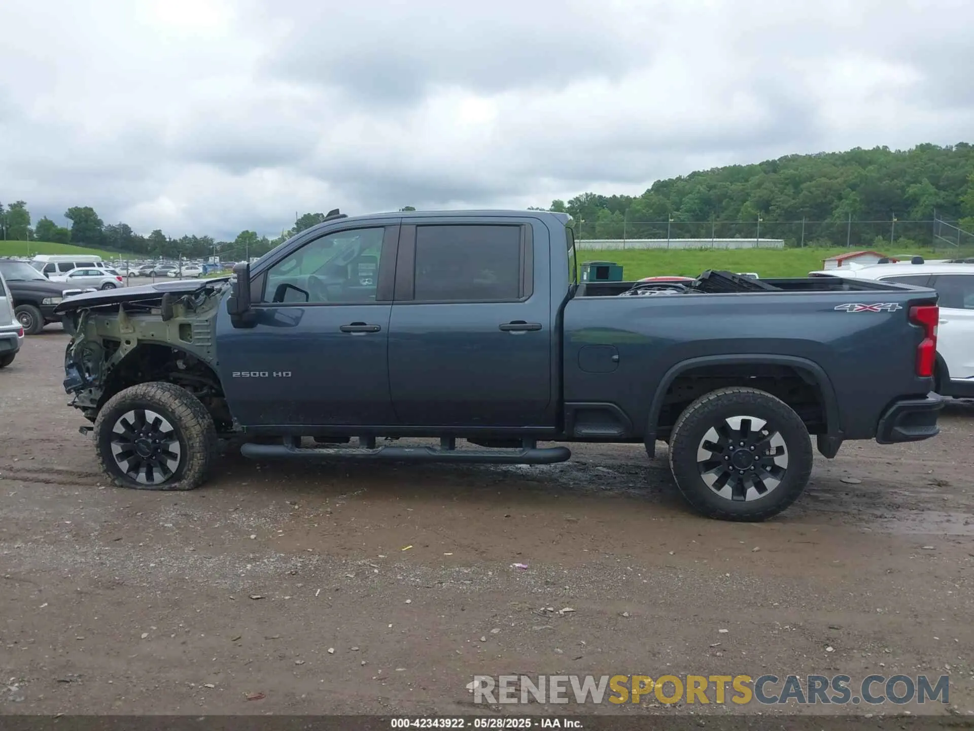 14 Photograph of a damaged car 1GC4YME74LF212375 CHEVROLET SILVERADO 2500HD 2020