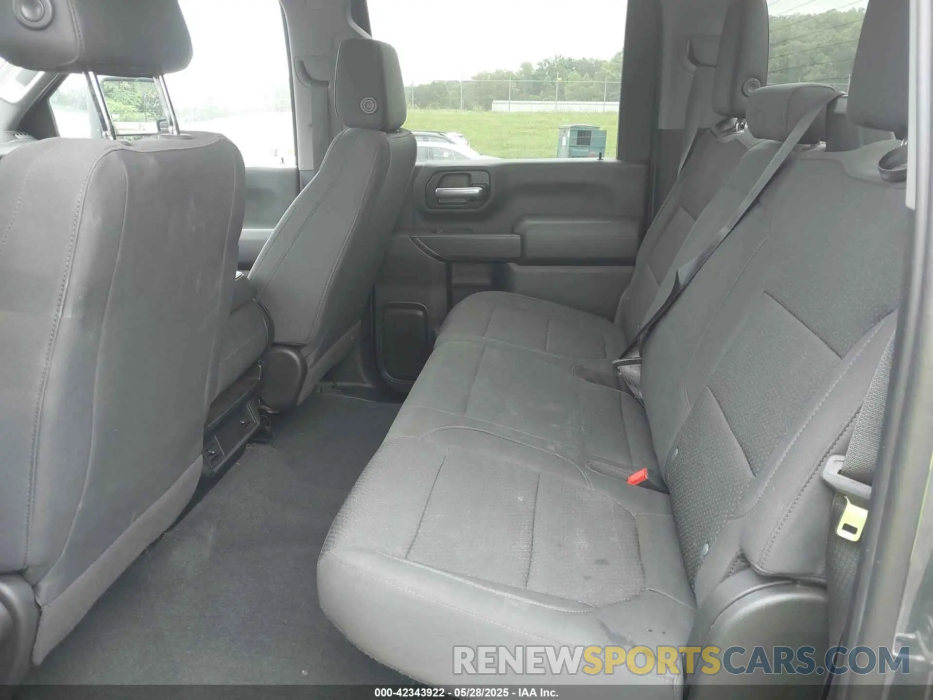 7 Photograph of a damaged car 1GC4YME74LF212375 CHEVROLET SILVERADO 2500HD 2020