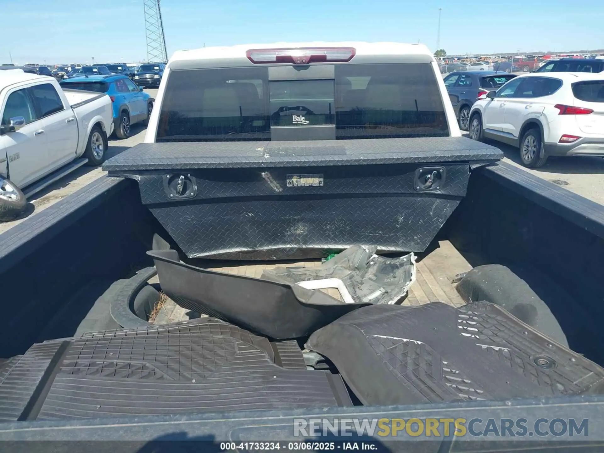 12 Фотография поврежденного автомобиля 1GC4YPE70LF119189 CHEVROLET SILVERADO 2500HD 2020
