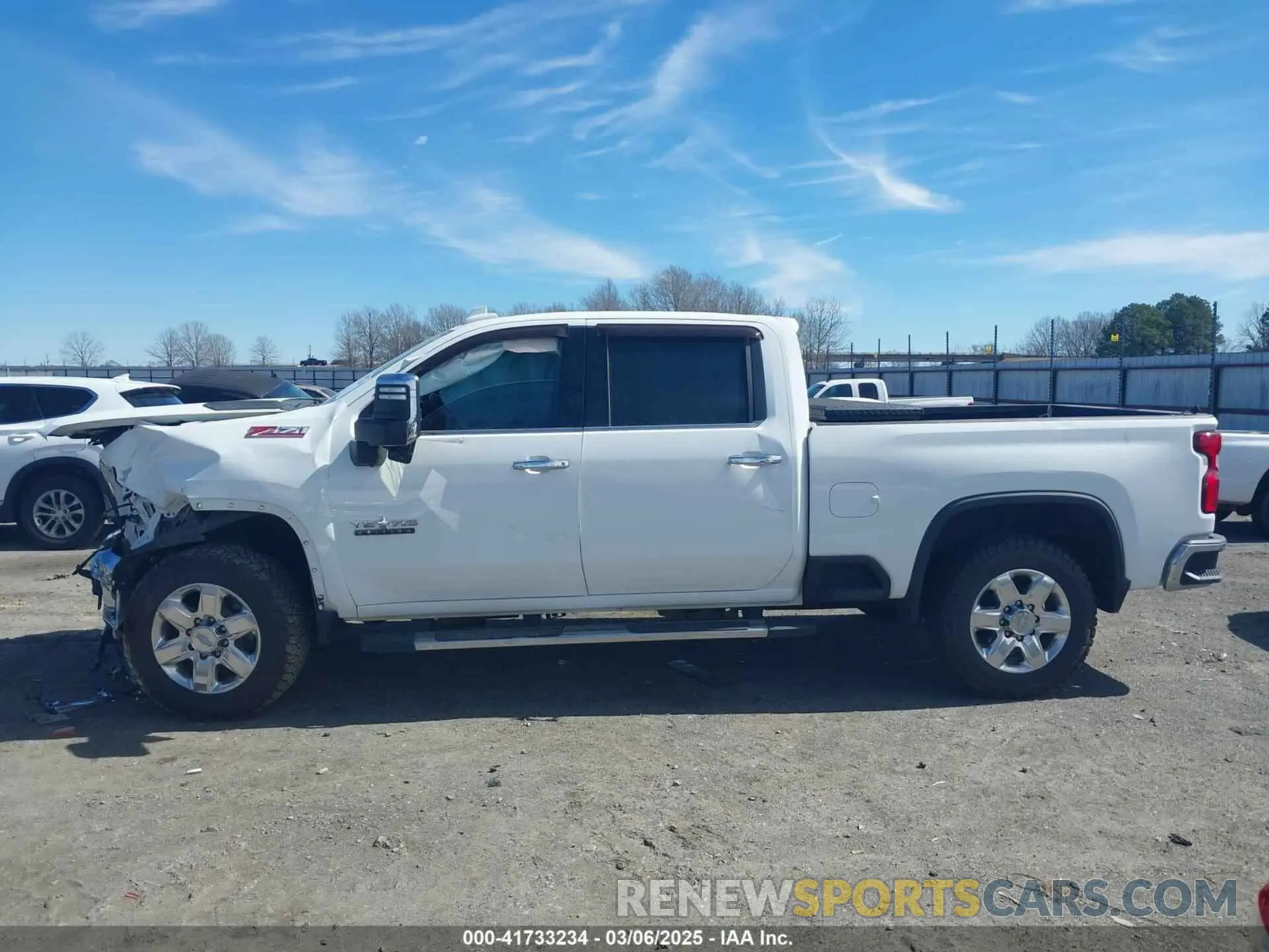 15 Фотография поврежденного автомобиля 1GC4YPE70LF119189 CHEVROLET SILVERADO 2500HD 2020