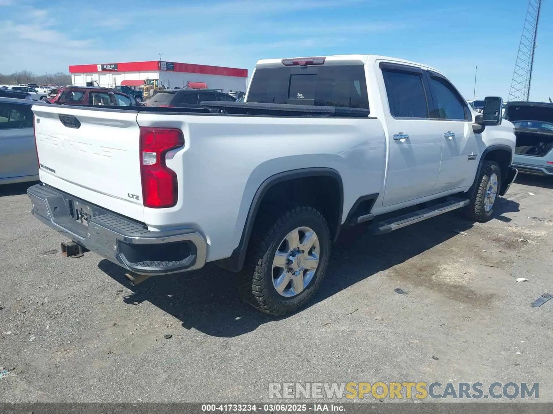 4 Фотография поврежденного автомобиля 1GC4YPE70LF119189 CHEVROLET SILVERADO 2500HD 2020