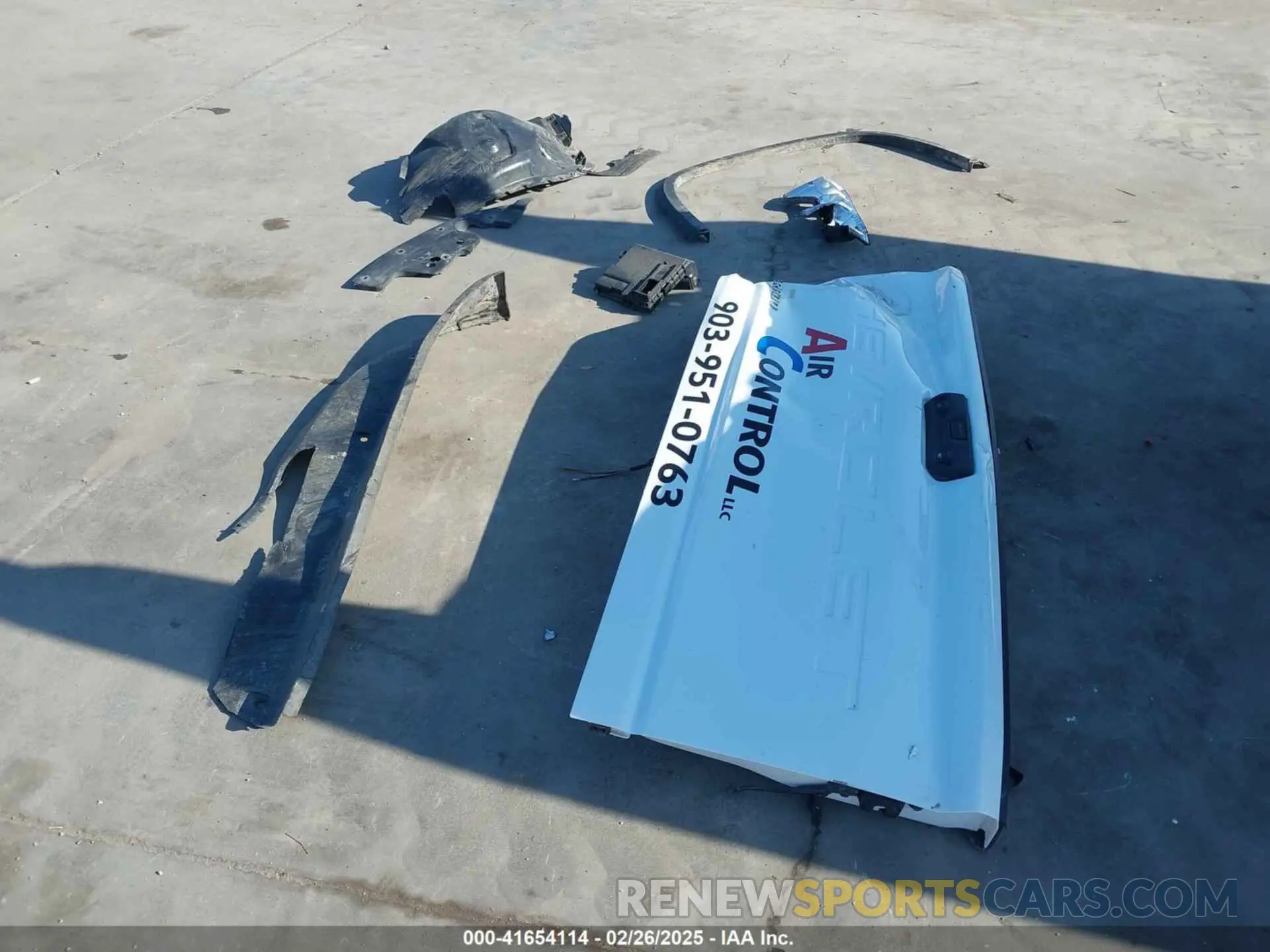 12 Фотография поврежденного автомобиля 1GC5YLE76LF230357 CHEVROLET SILVERADO 2500HD 2020