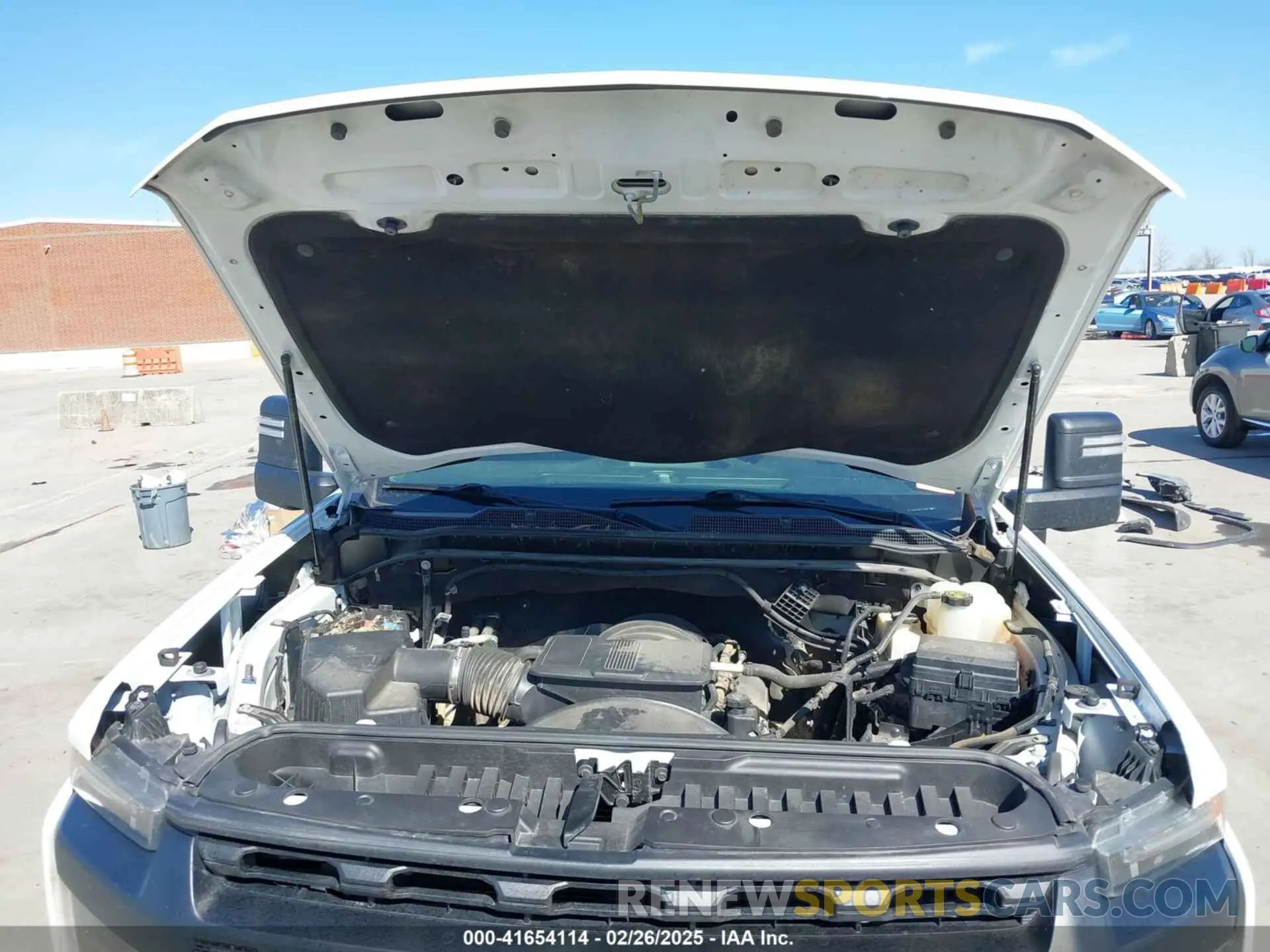 9 Фотография поврежденного автомобиля 1GC5YLE76LF230357 CHEVROLET SILVERADO 2500HD 2020