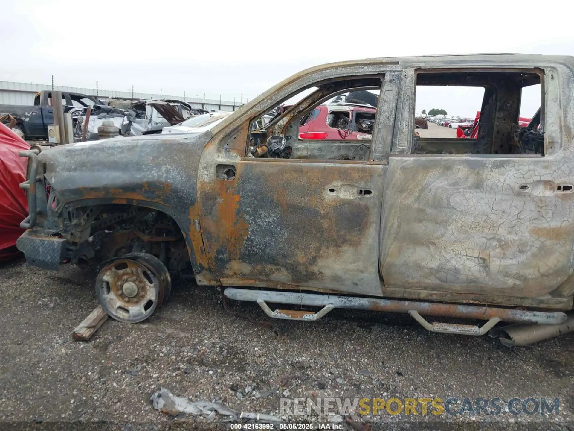 6 Photograph of a damaged car 1GB1YLE76MF219458 CHEVROLET SILVERADO 2500HD 2021