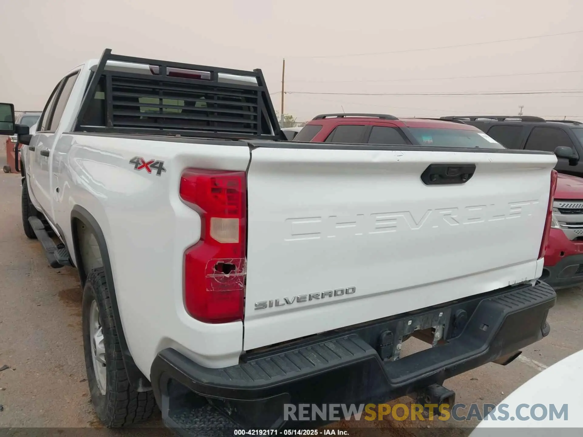 16 Photograph of a damaged car 1GC1YLE70MF136474 CHEVROLET SILVERADO 2500HD 2021