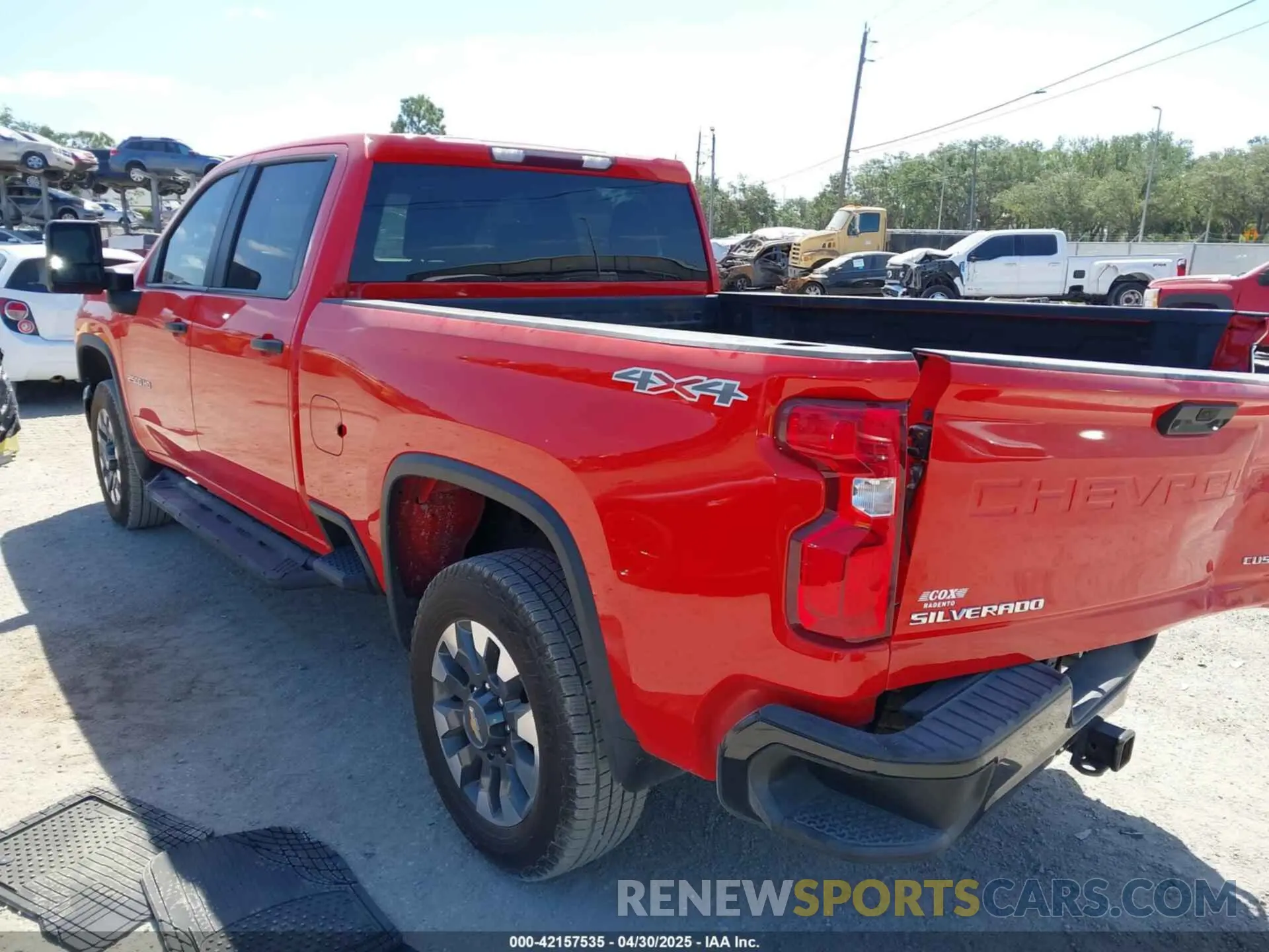 3 Photograph of a damaged car 1GC1YMEY1MF249025 CHEVROLET SILVERADO 2500HD 2021